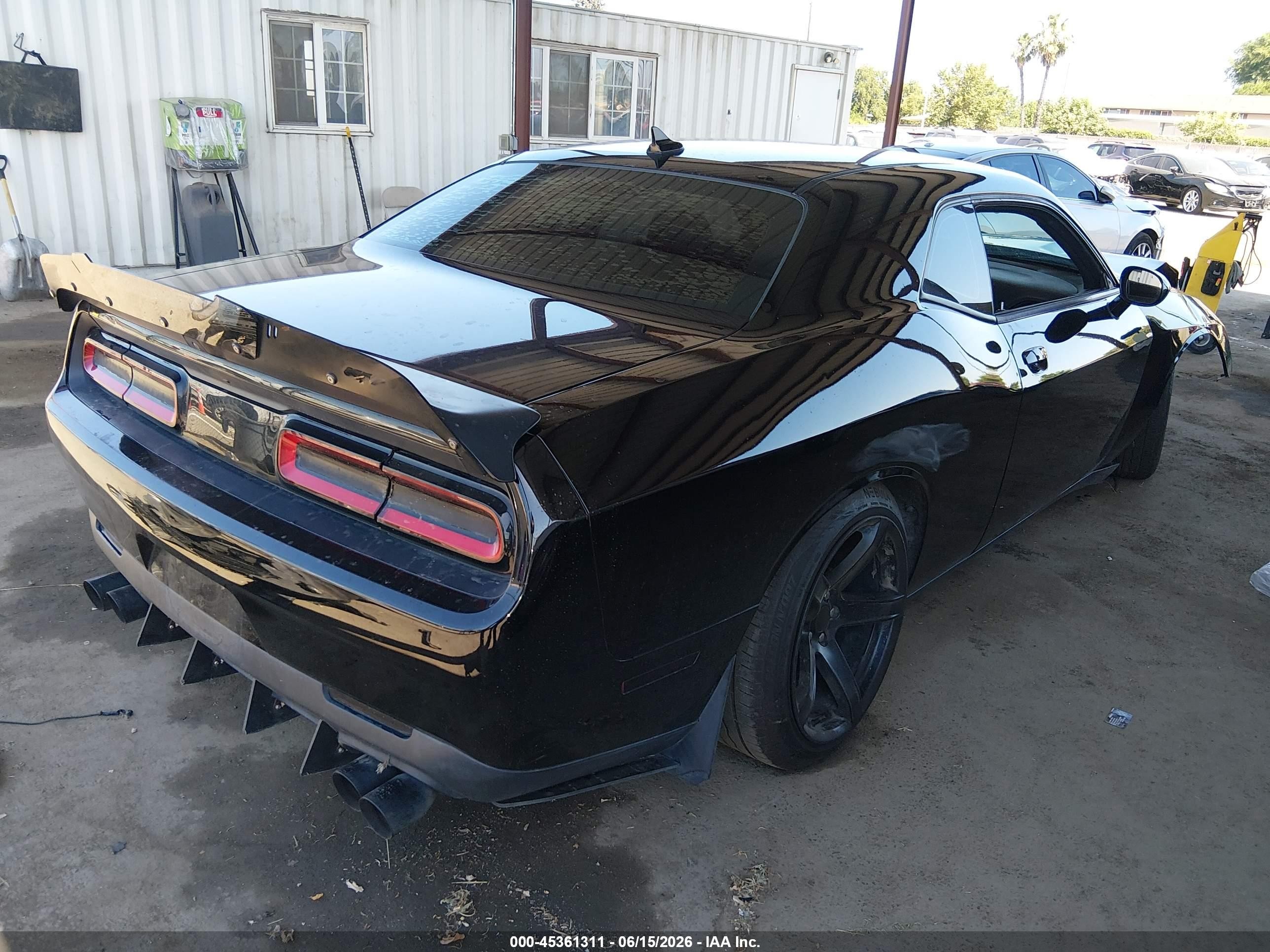 2018 Dodge Challenger VIN 2C3CDZBT4JH229375 IAAI salvage auction — Front End, Salvage (California), sold $4,100 on 2026-07-10 (photo 4)