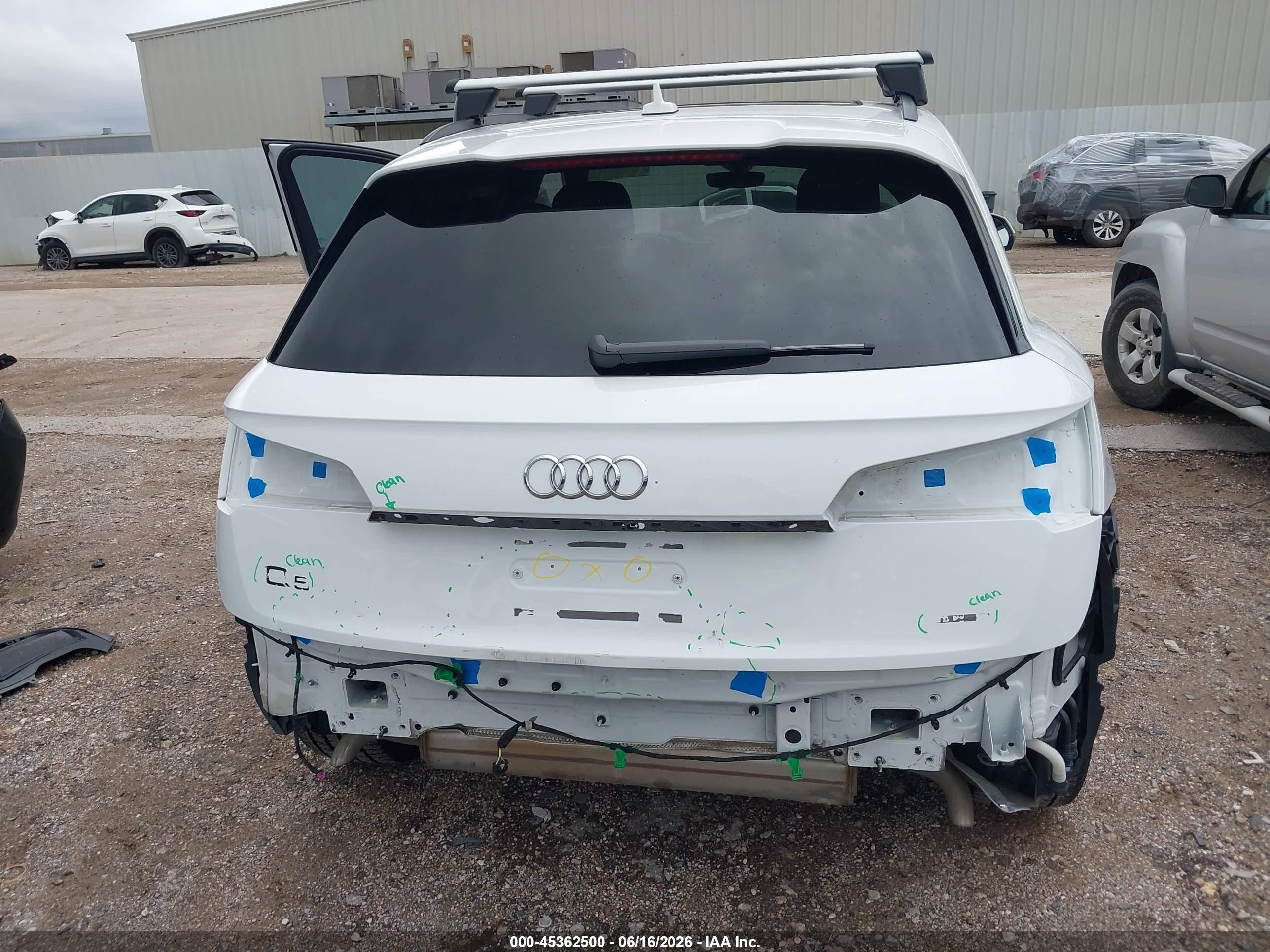 2025 Audi Q5 VIN WA1GAAFY0S2026100 IAAI salvage auction — Rear End, Original (Texas), sold $22,775 on 2026-08-21 (photo 6)