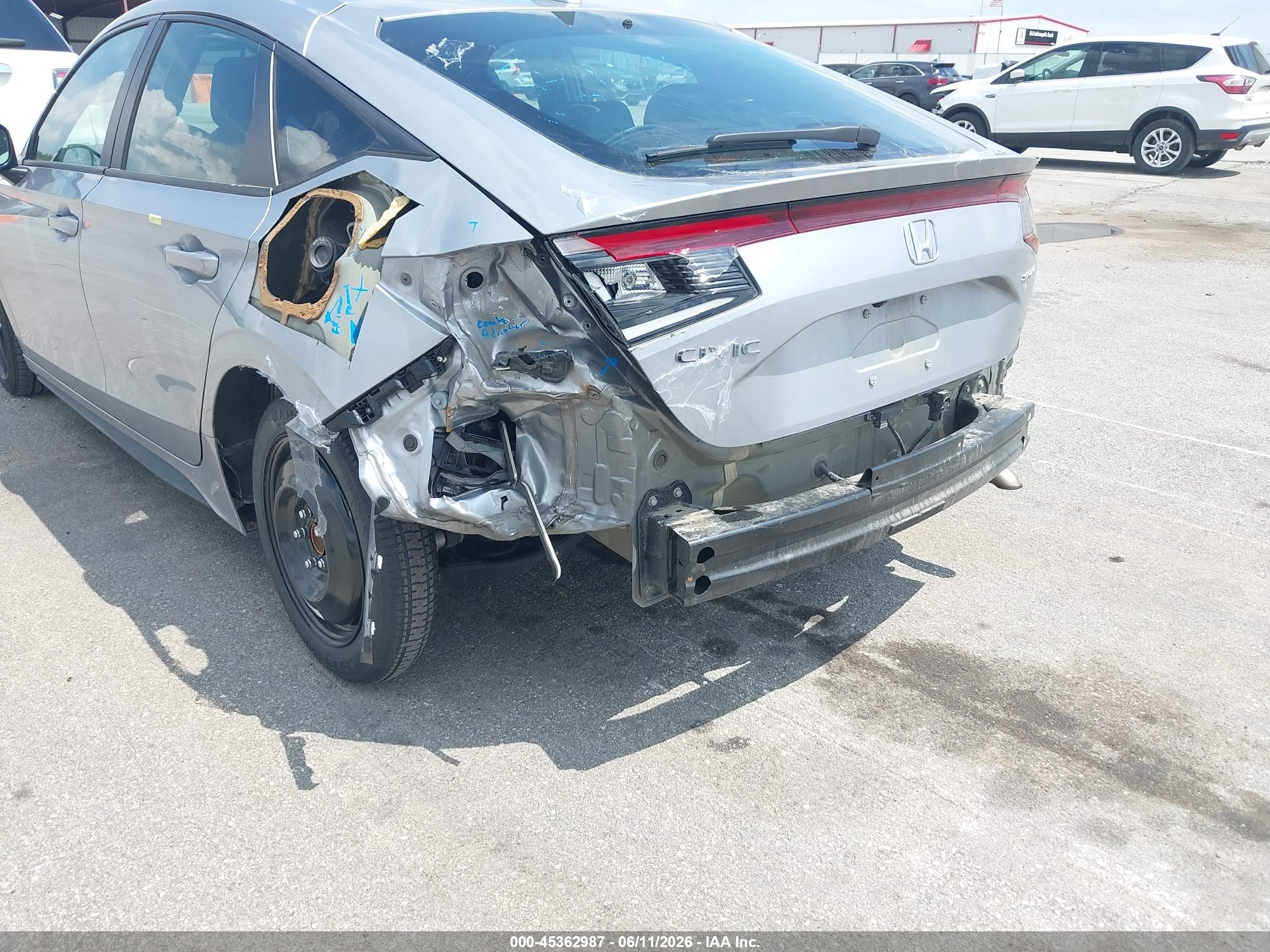 2024 Honda Civic VIN 19XFL2H80RE016730 IAAI salvage auction — Rear End, Salvage (Indiana), sold $7,300 on 2026-07-12 (photo 6)