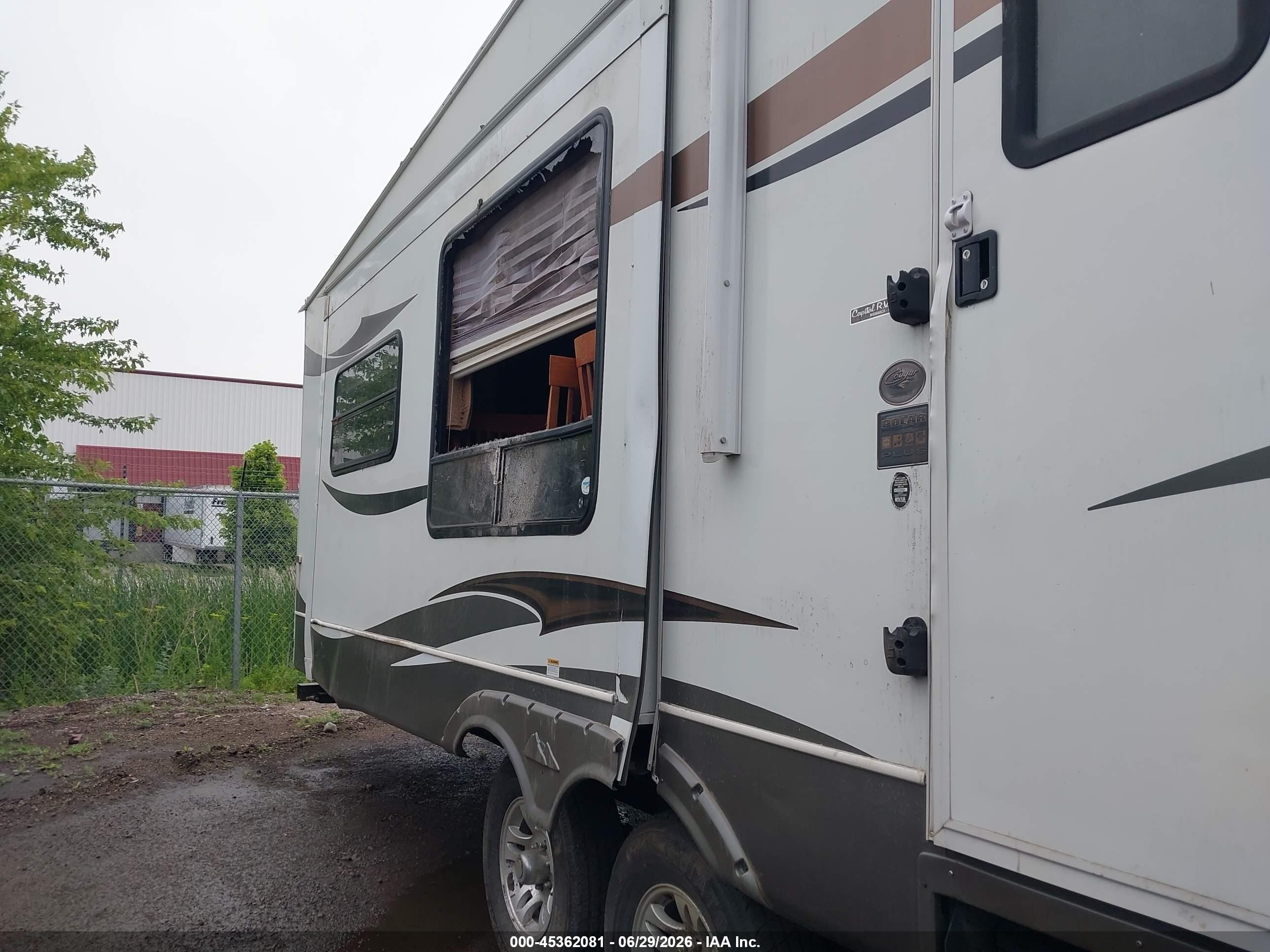 2012 Keystone Rv Cougar VIN 4YDF3272XC2504968 IAAI salvage auction — Storm Damage, Clear (North Dakota), sold $2,550 on 2026-09-30 (photo 6)