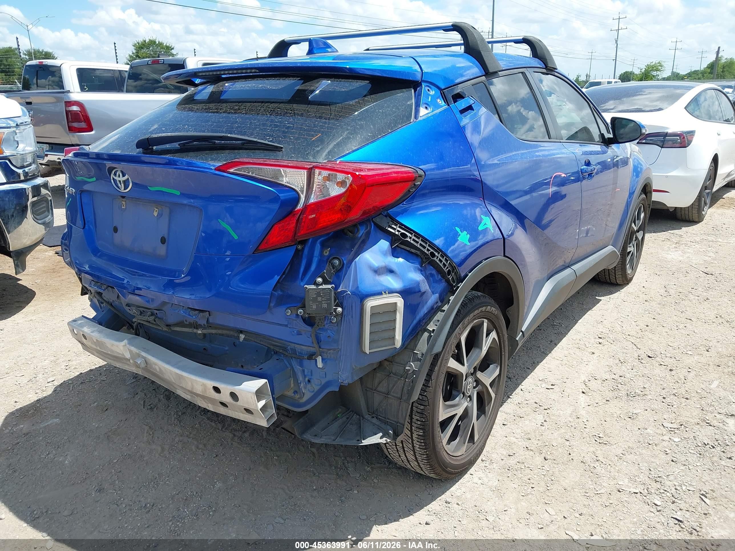2022 Toyota C-HR VIN NMTKHMBX7NR140729 IAAI salvage auction — Rear End, Original (Texas), sold $7,300 on 2026-09-16 (photo 4)