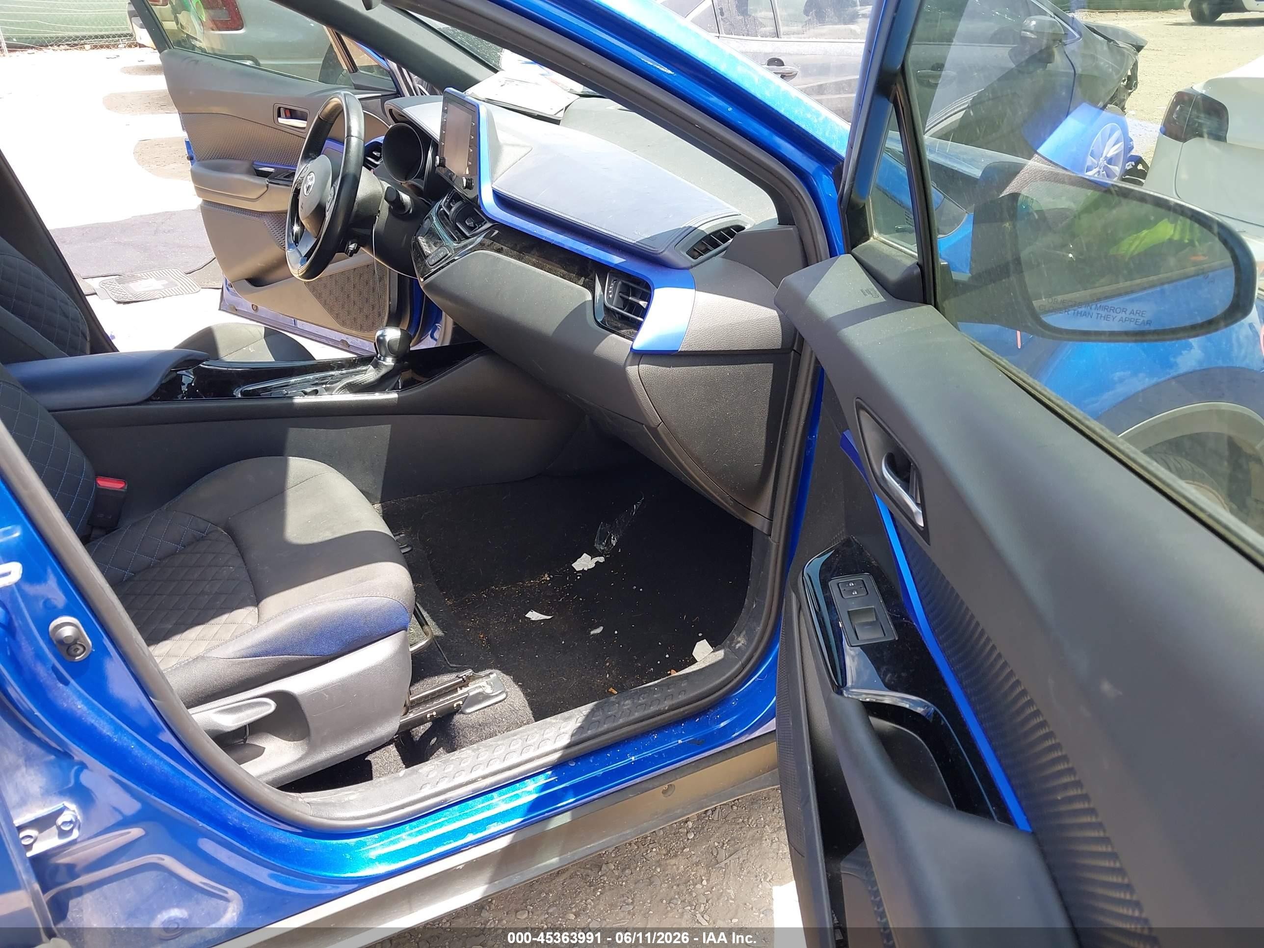 2022 Toyota C-HR VIN NMTKHMBX7NR140729 IAAI salvage auction — Rear End, Original (Texas), sold $7,300 on 2026-09-16 (photo 5)