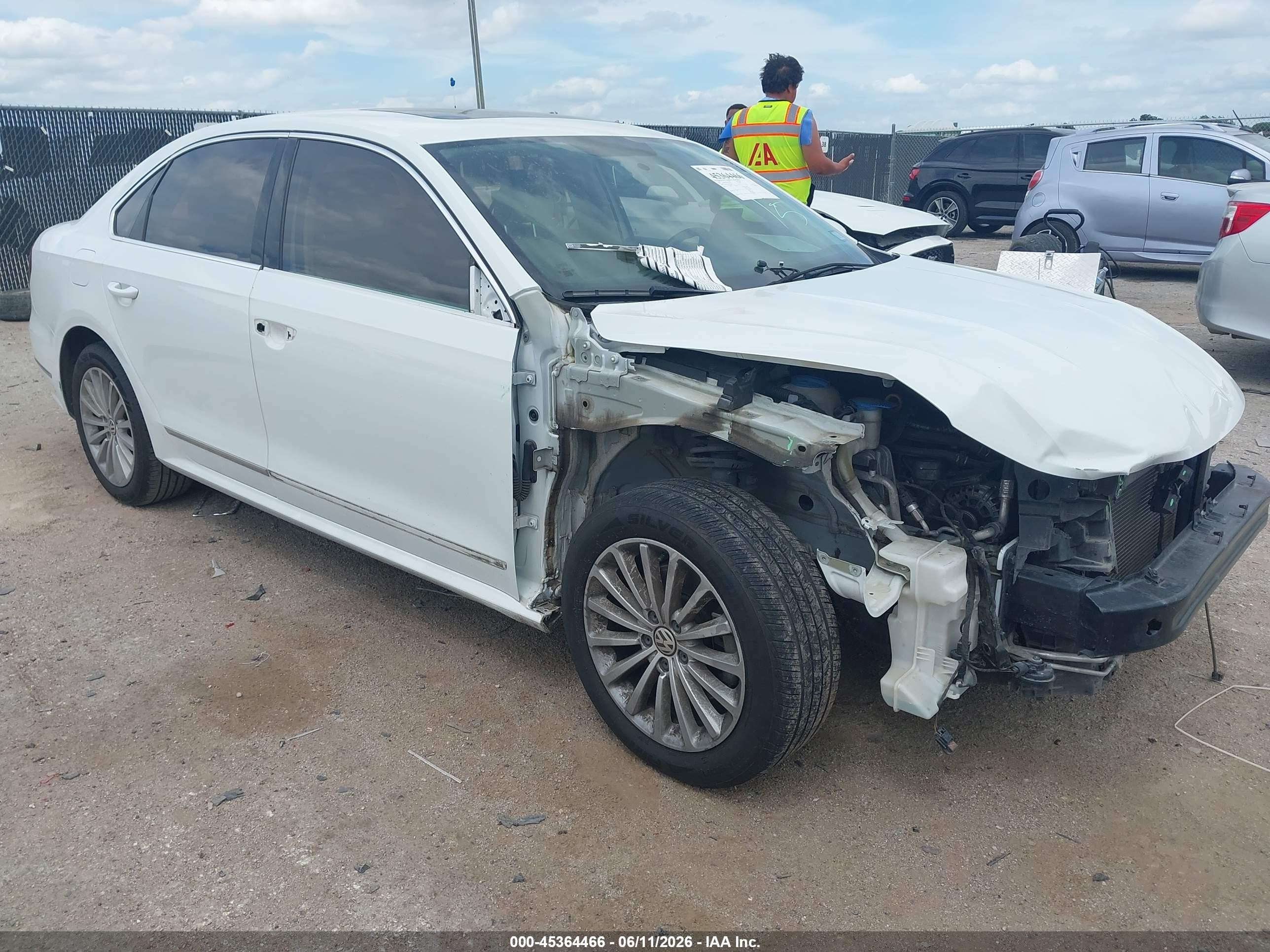 2017 Volkswagen Passat VIN 1VWBT7A34HC024424 IAAI salvage auction — Front End, Original (Texas), sold $2,400 on 2026-09-11 (photo 1)