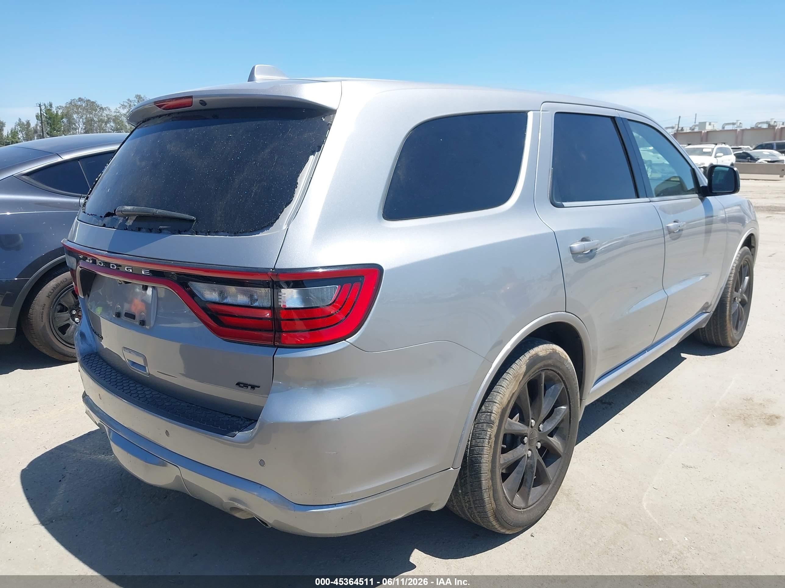 2018 Dodge Durango VIN 1C4RDHDG3JC132896 IAAI salvage auction — Rear End, Salvage (California), sold $3,050 on 2026-07-11 (photo 4)