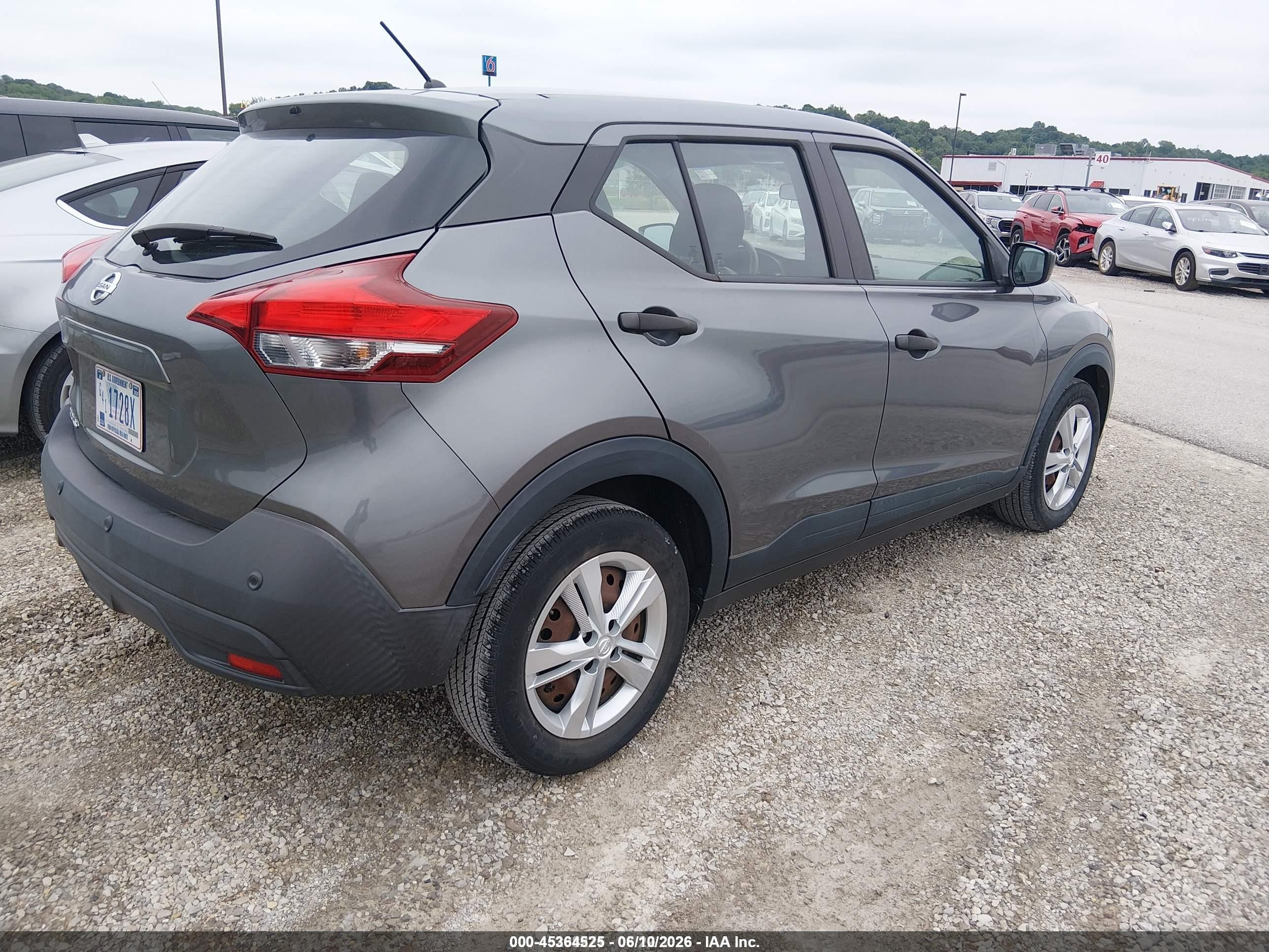 2020 Nissan Kicks VIN 3N1CP5BV5LL533826 IAAI salvage auction — Normal Wear, SF97 (Illinois), sold $10,775 on 2026-07-09 (photo 4)