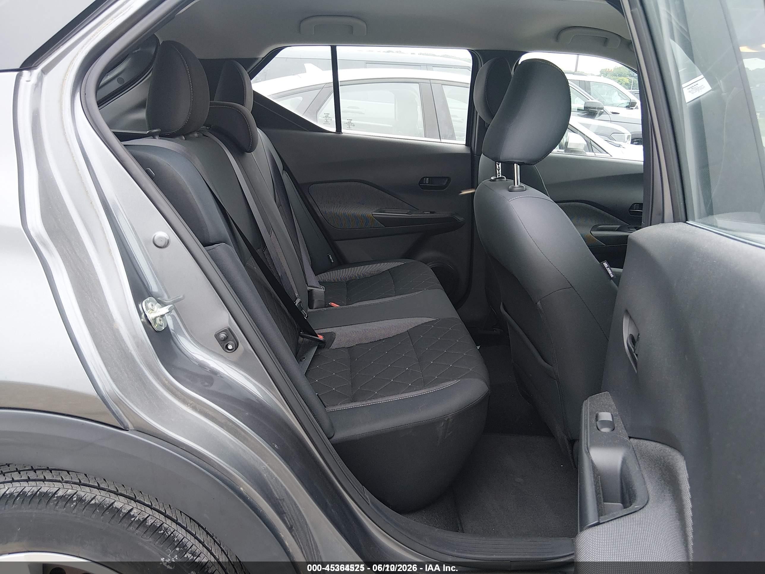 2020 Nissan Kicks VIN 3N1CP5BV5LL533826 IAAI salvage auction — Normal Wear, SF97 (Illinois), sold $10,775 on 2026-07-09 (photo 8)