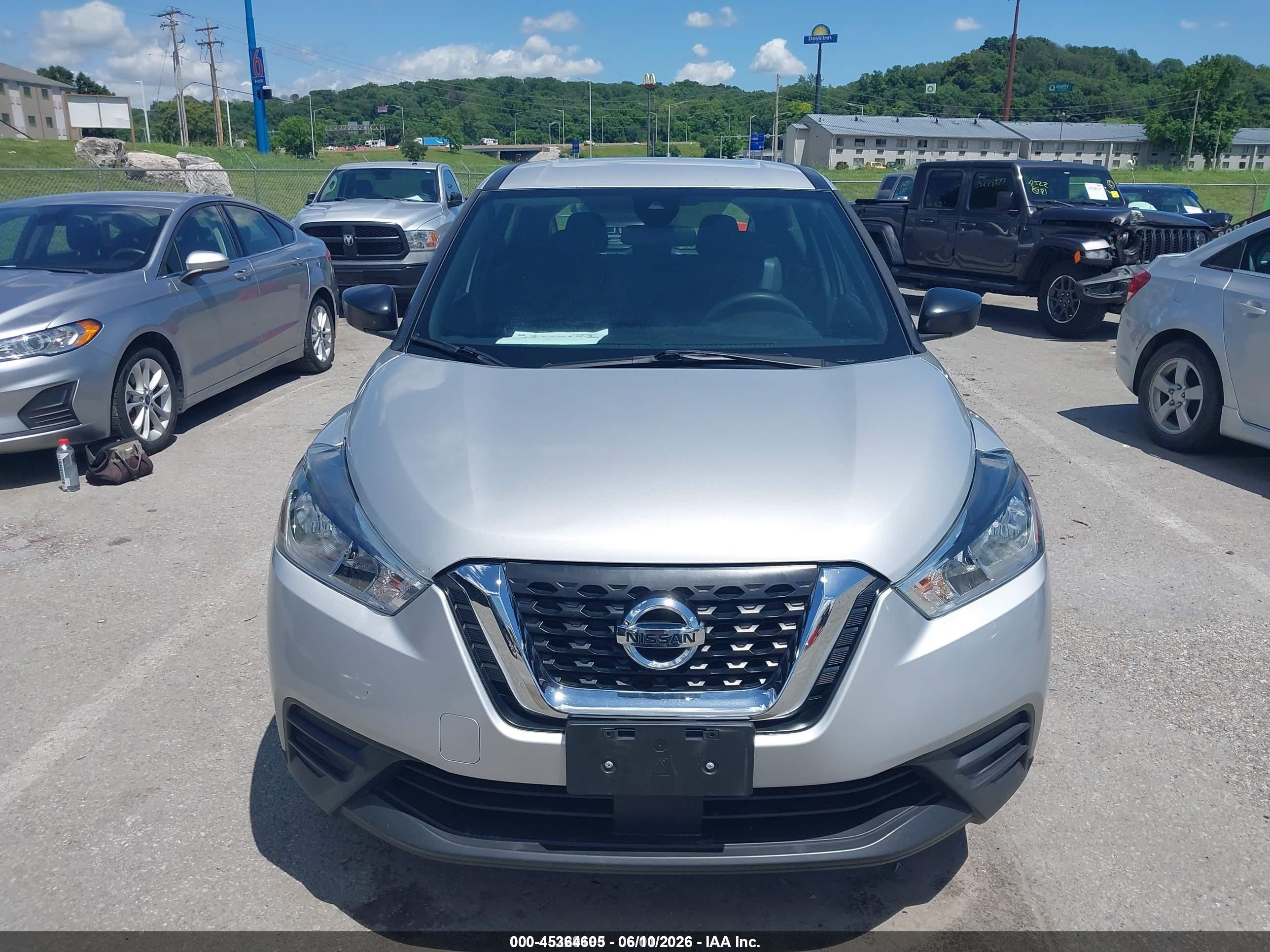 2020 Nissan Kicks VIN 3N1CP5BV8LL532637 IAAI salvage auction — Normal Wear, SF97 (Illinois), sold $9,550 on 2026-07-09 (photo 6)