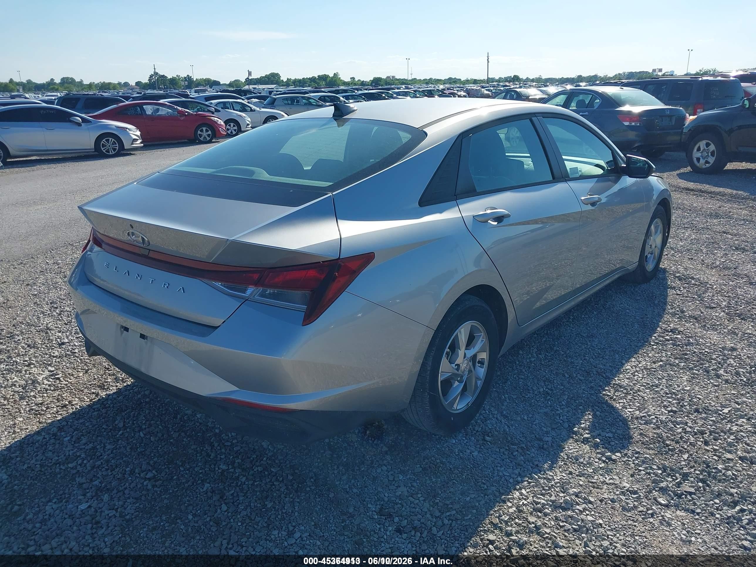 2021 Hyundai Elantra VIN 5NPLL4AG0MH047223 IAAI salvage auction — Normal Wear, SF97 (Illinois), sold $15,775 on 2026-07-09 (photo 4)