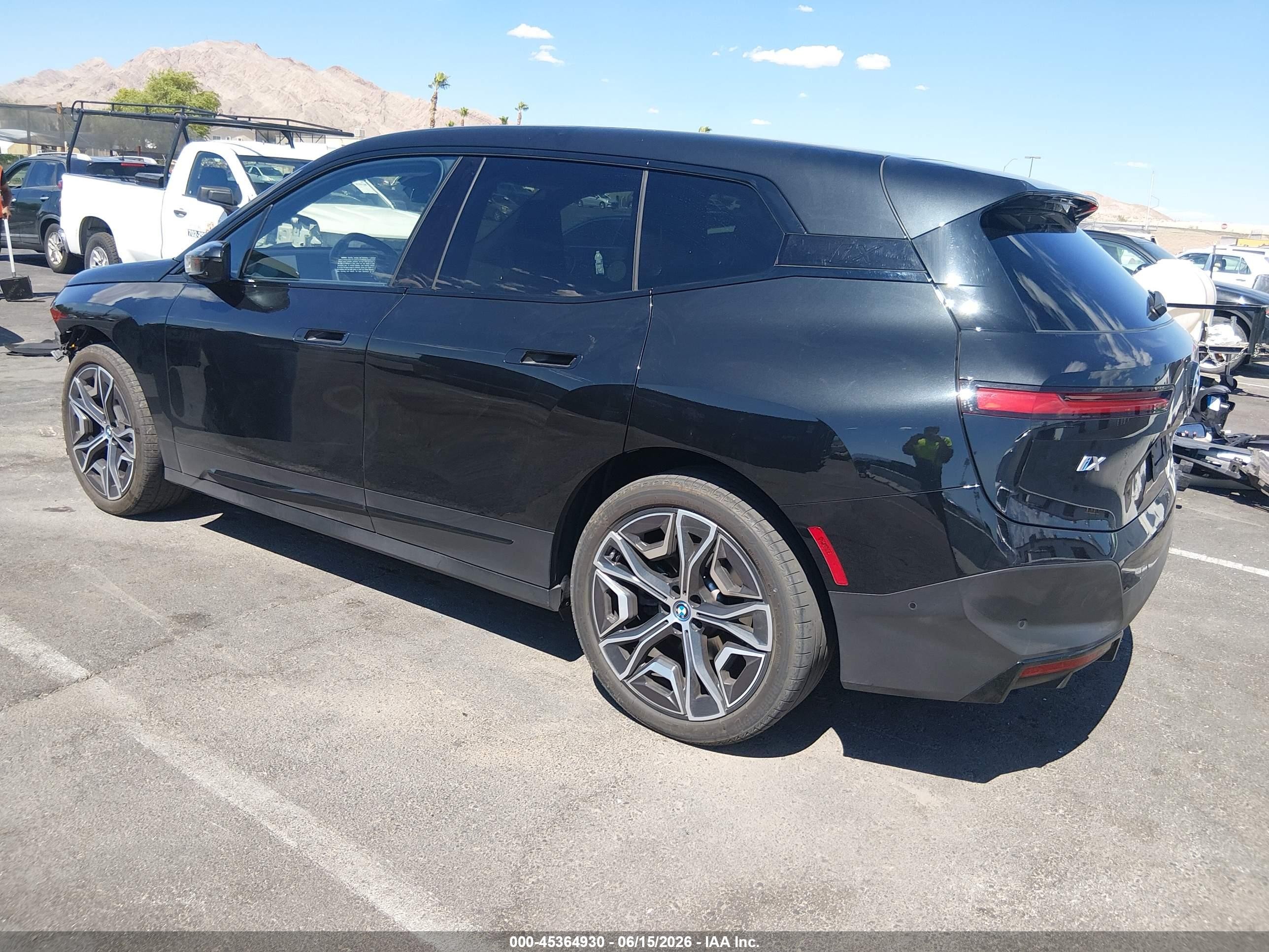 2025 BMW Ix VIN WB523CF03SCU80752 IAAI salvage auction — Front End, Salvage (Idaho), sold $29,000 on 2026-10-06 (photo 3)
