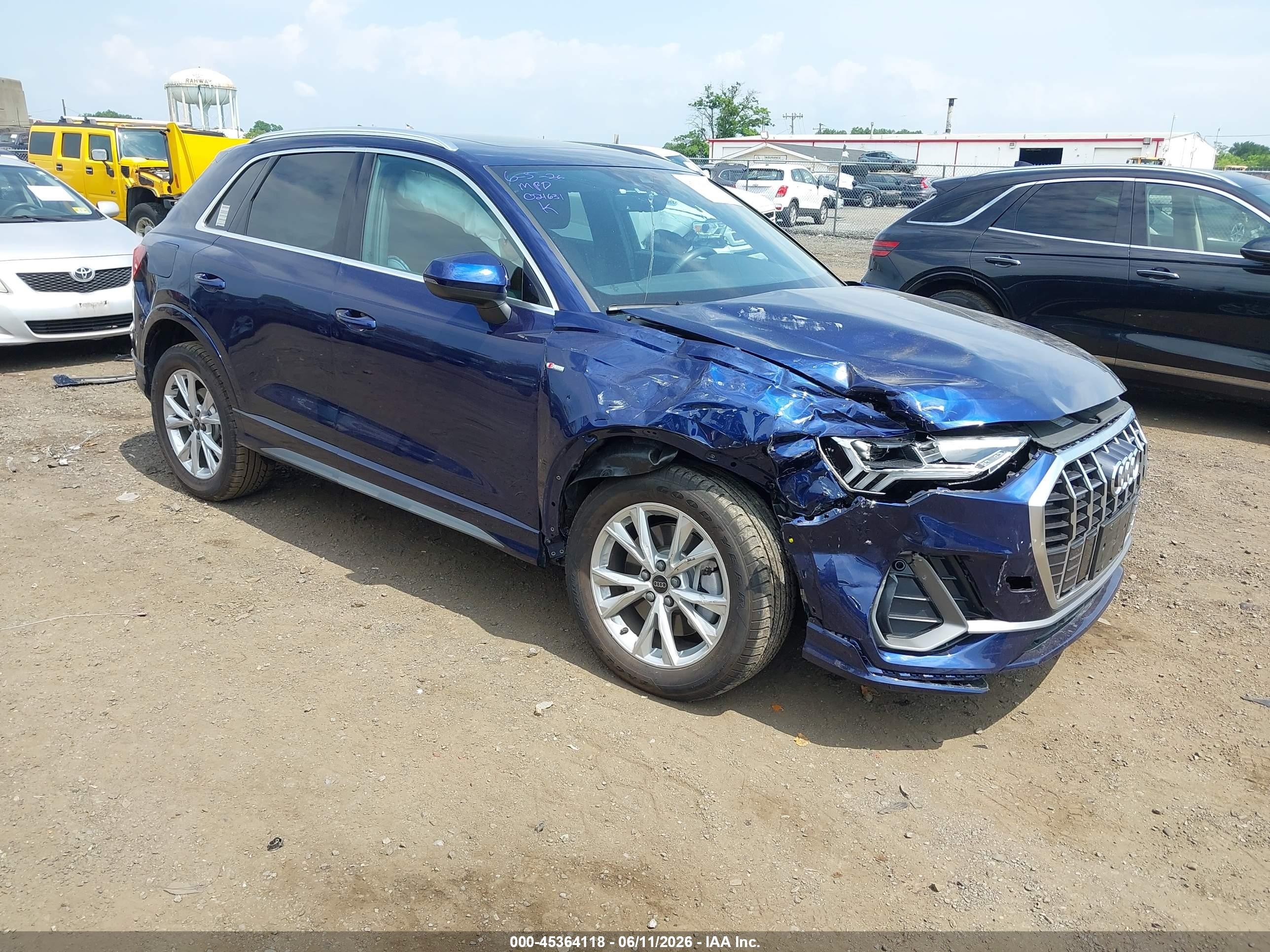 2024 Audi Q3 VIN WA1DECF30R1024631 — IAAI salvage auction photo