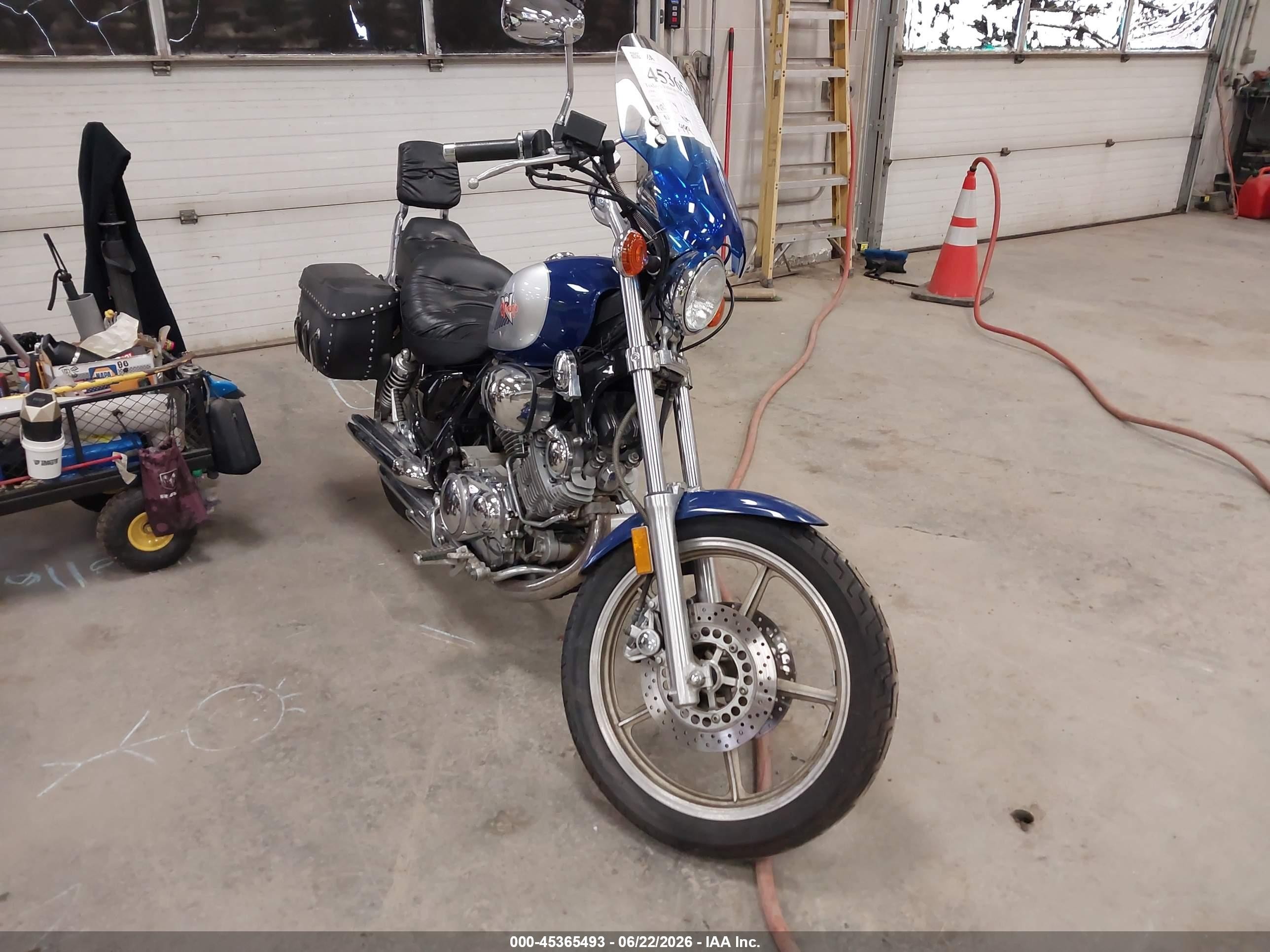 1996 Yamaha XV750 VIN JYA3ALE02TA049571 — IAAI salvage auction photo