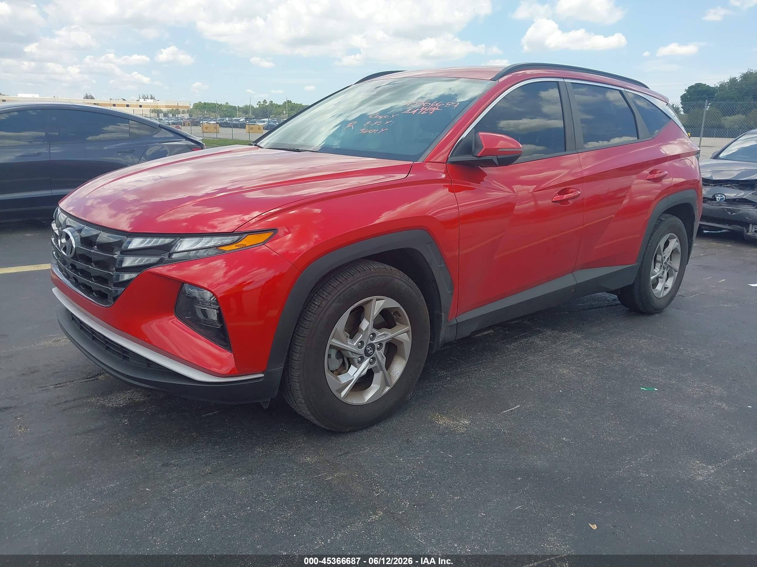 2023 Hyundai Tucson VIN 5NMJB3AEXPH255209 IAAI salvage auction — Side, Rebuildable (Florida), sold $4,600 on 2026-09-06 (photo 2)