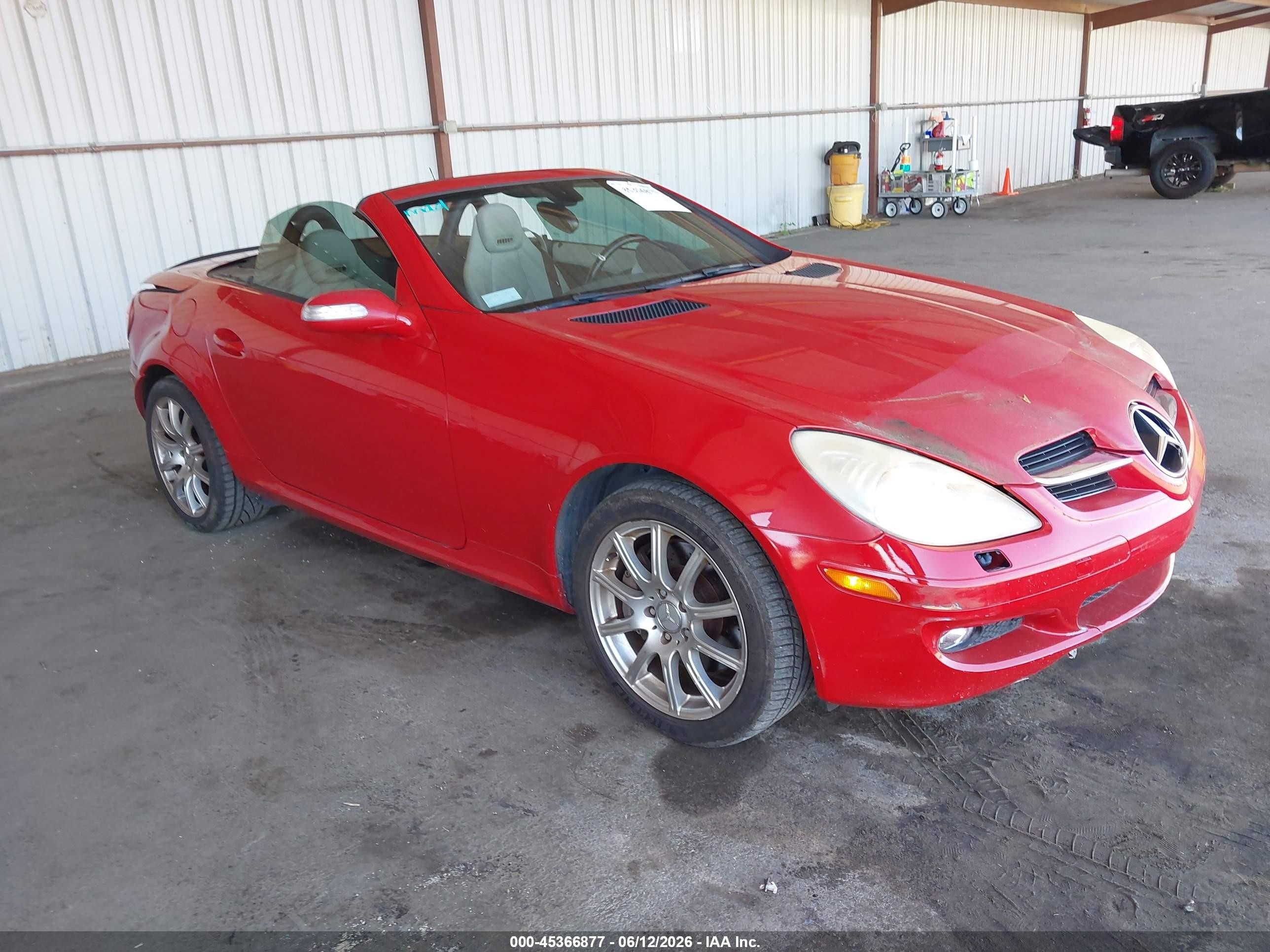 2006 Mercedes-Benz SLK-Class VIN WDBWK56F76F082729 IAAI salvage auction — Rear End, Salvage (California), sold $1,800 on 2026-07-09 (photo 1)
