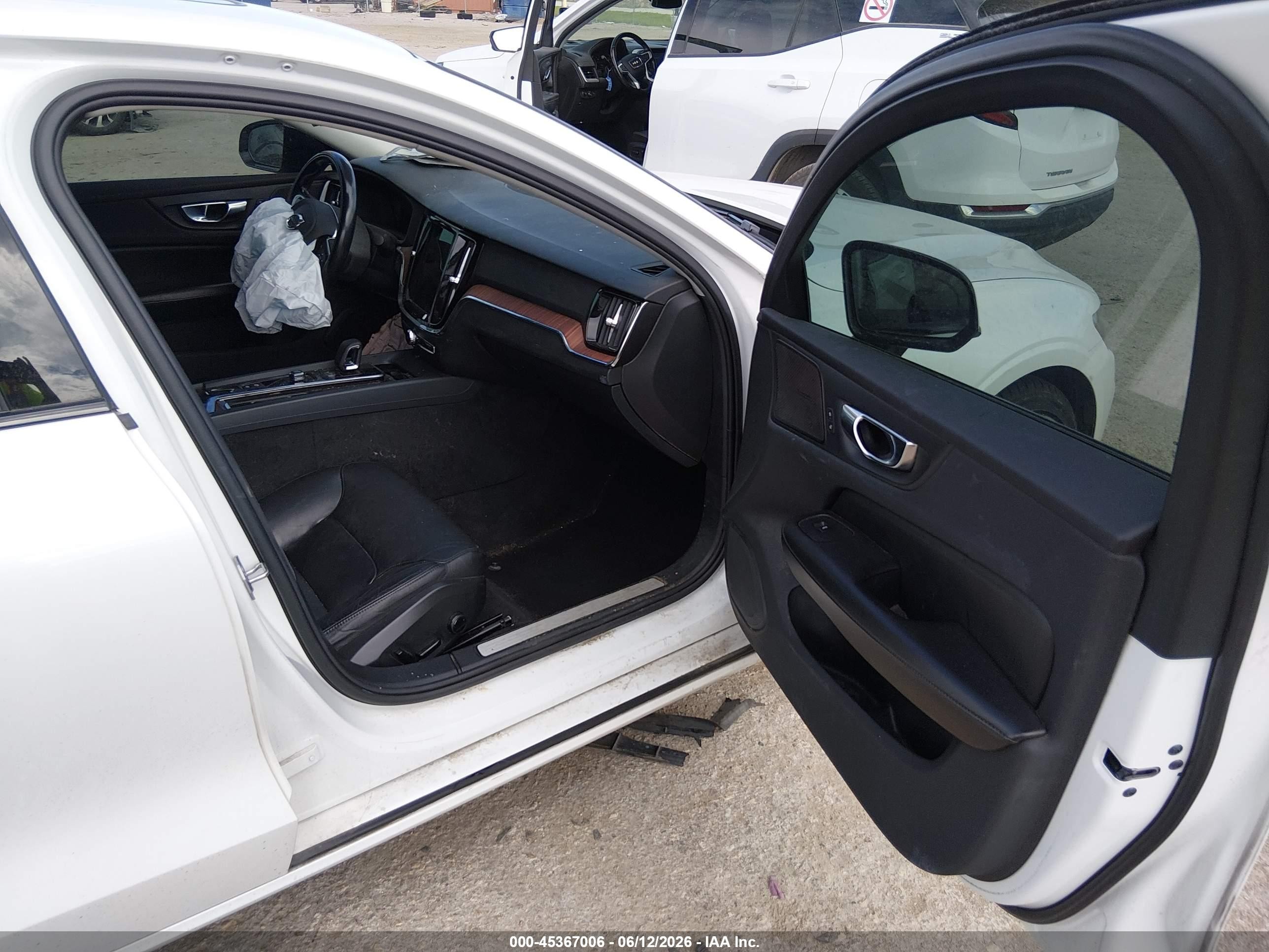2022 Volvo S60 VIN 7JRL12FZ6NG175669 IAAI salvage auction — Front End, Original (Texas), sold $3,300 on 2026-09-19 (photo 5)