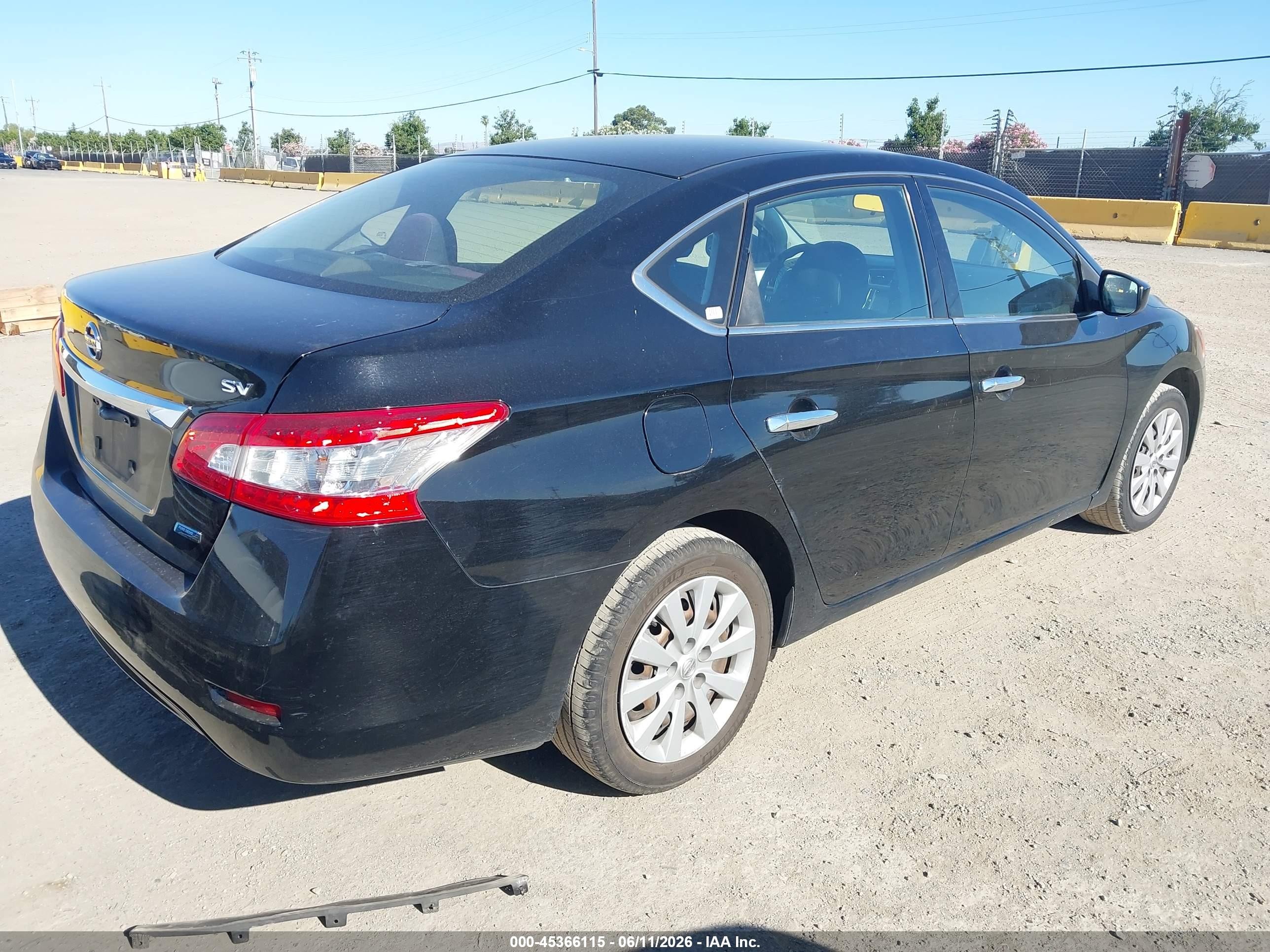 2014 Nissan Sentra VIN 3N1AB7AP3EY215391 IAAI salvage auction — Normal Wear, Clear - Dealer Only (California), sold $550 on 2026-07-09 (photo 4)