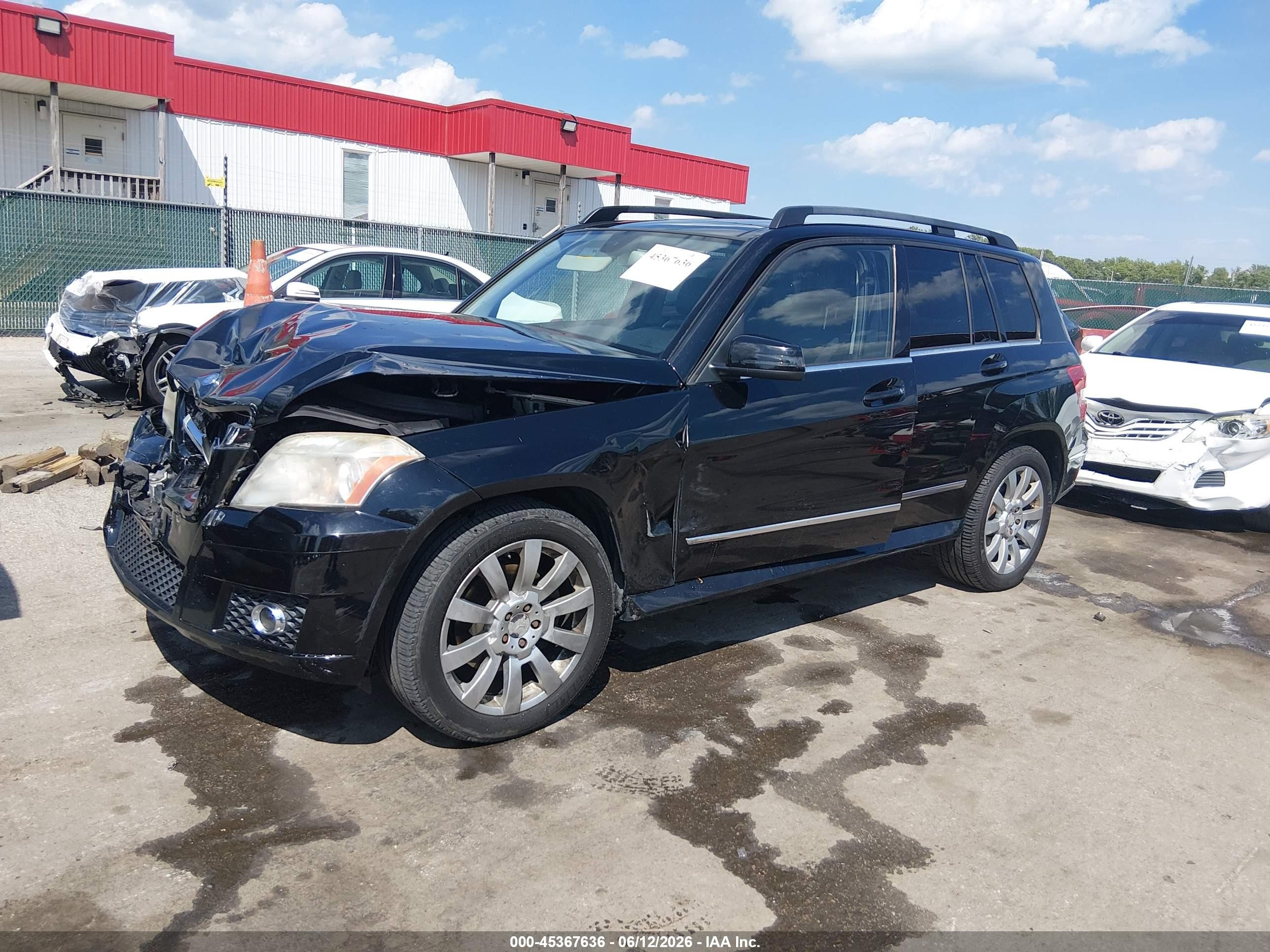 2010 Mercedes-Benz GLK-Class VIN WDCGG8HB9AF421187 IAAI salvage auction — Front End, Salvage - Greater Than 75% (Maryland), sold $1,050 on 2026-07-11 (photo 2)