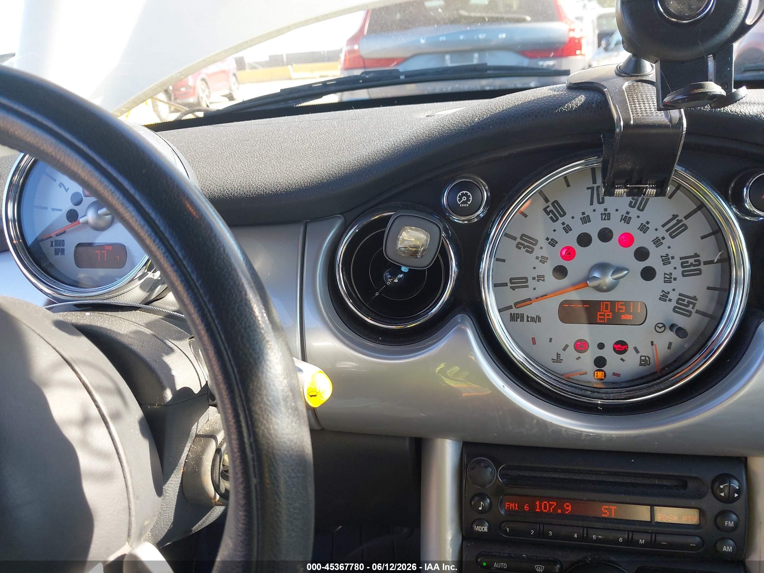 2008 Mini Cooper VIN WMWRF33568TG19159 IAAI salvage auction — Normal Wear, App For Dup Clear (California), sold $350 on 2026-07-09 (photo 7)