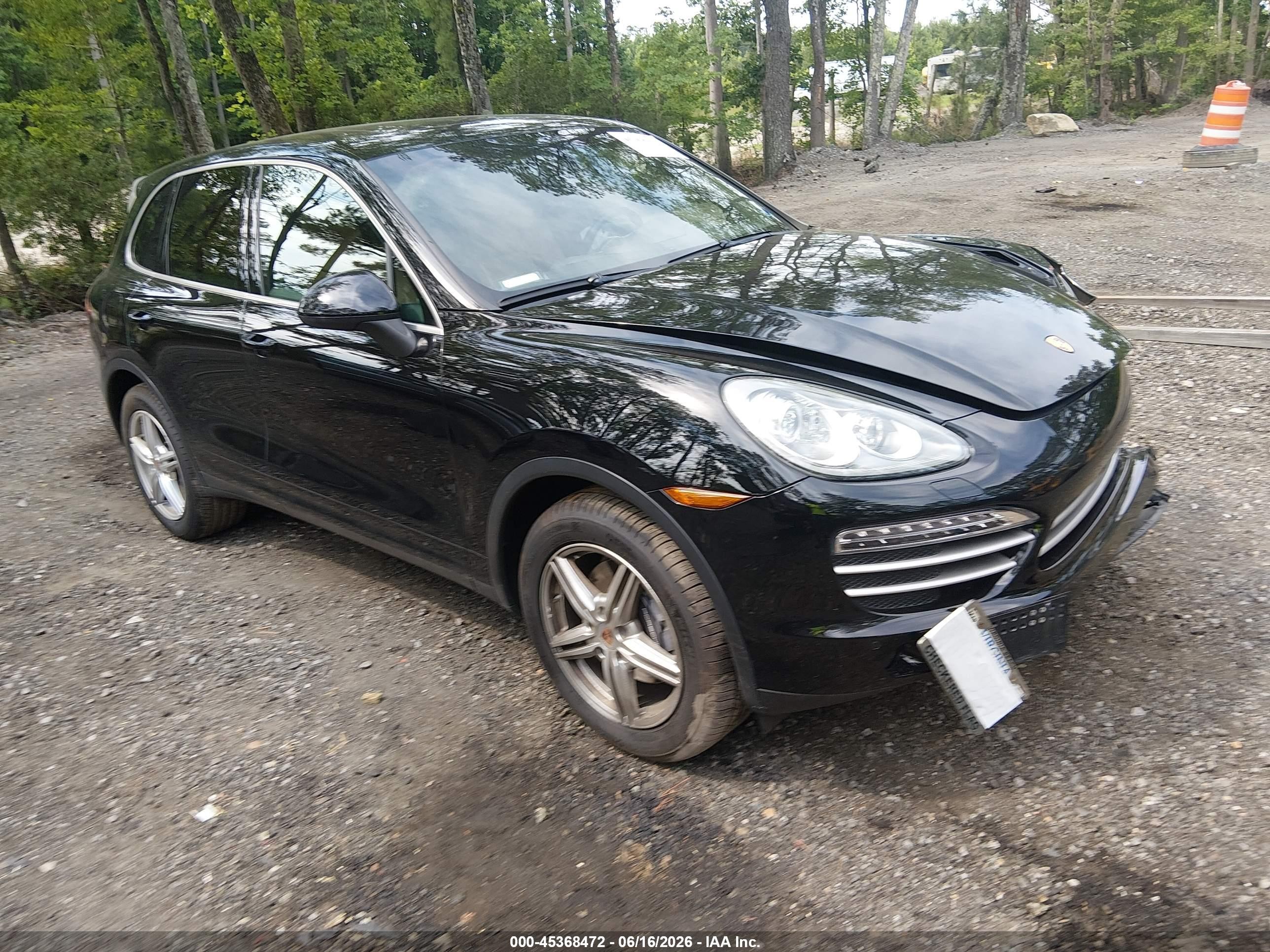2014 Porsche Cayenne VIN WP1AA2A23ELA09051 IAAI salvage auction — Front End, Clear (Virginia), sold $900 on 2026-07-07 (photo 1)