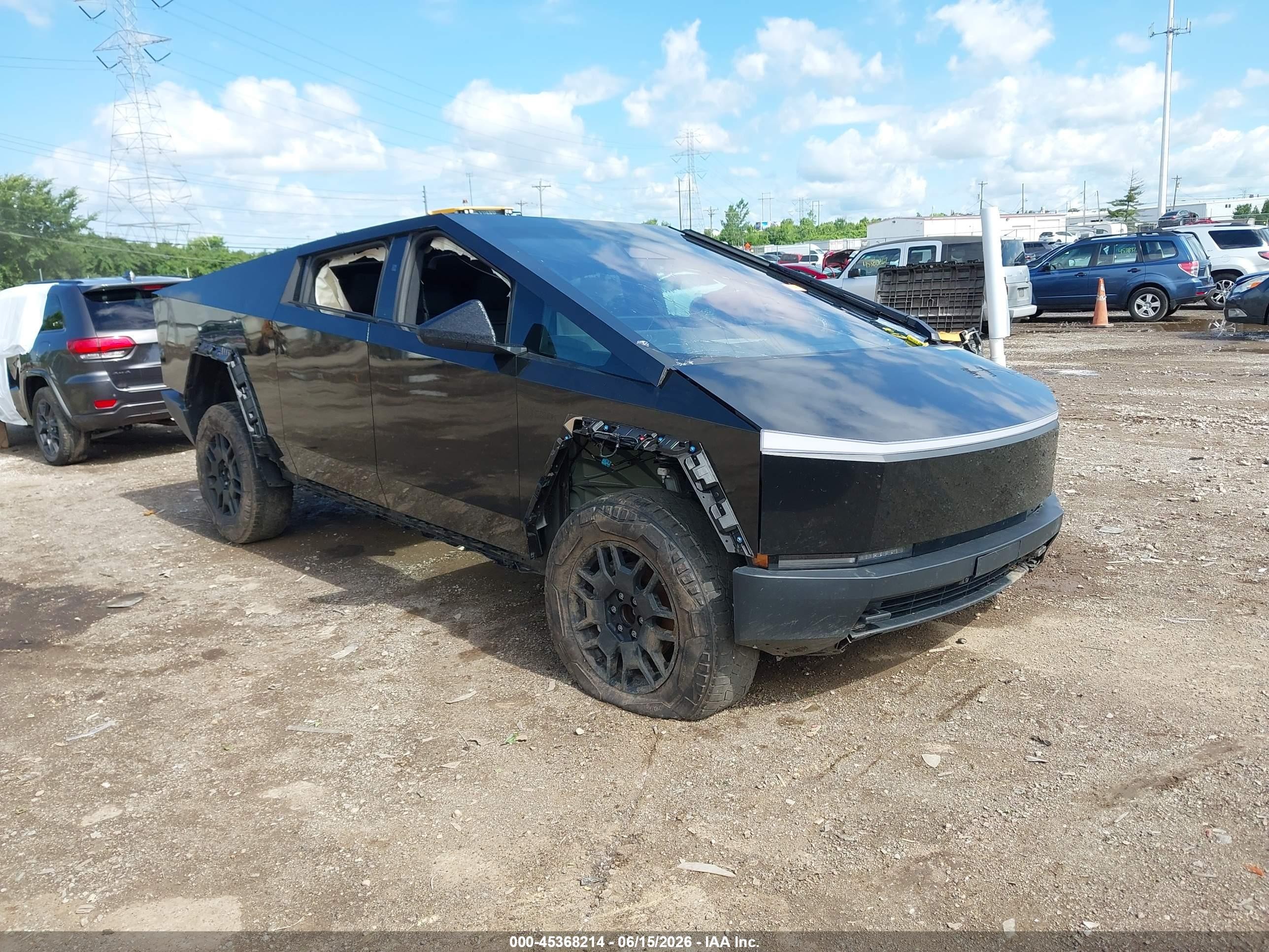2024 Tesla Cybertruck VIN 7G2CEHEE2RA016209 IAAI salvage auction — All Over, Salvage (Idaho), sold $15,750 on 2026-08-27 (photo 1)
