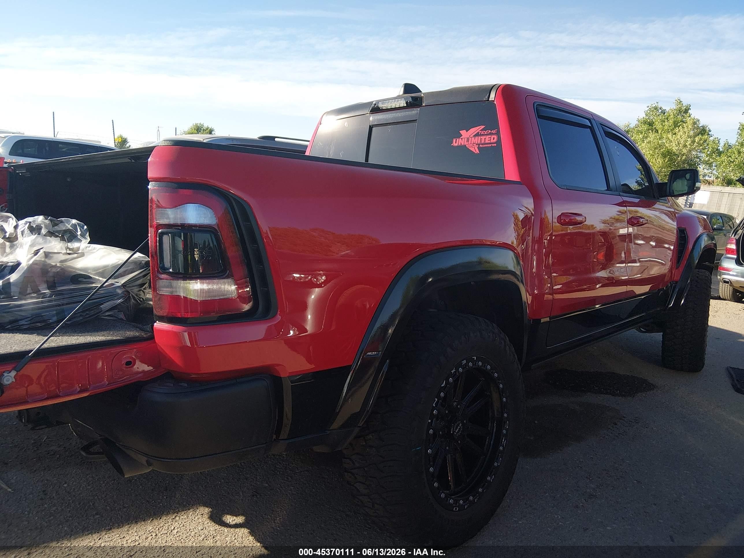 2021 Ram 1500 VIN 1C6SRFU96MN685289 IAAI salvage auction — Side, Salvage (Colorado), sold $31,750 on 2026-08-14 (photo 4)