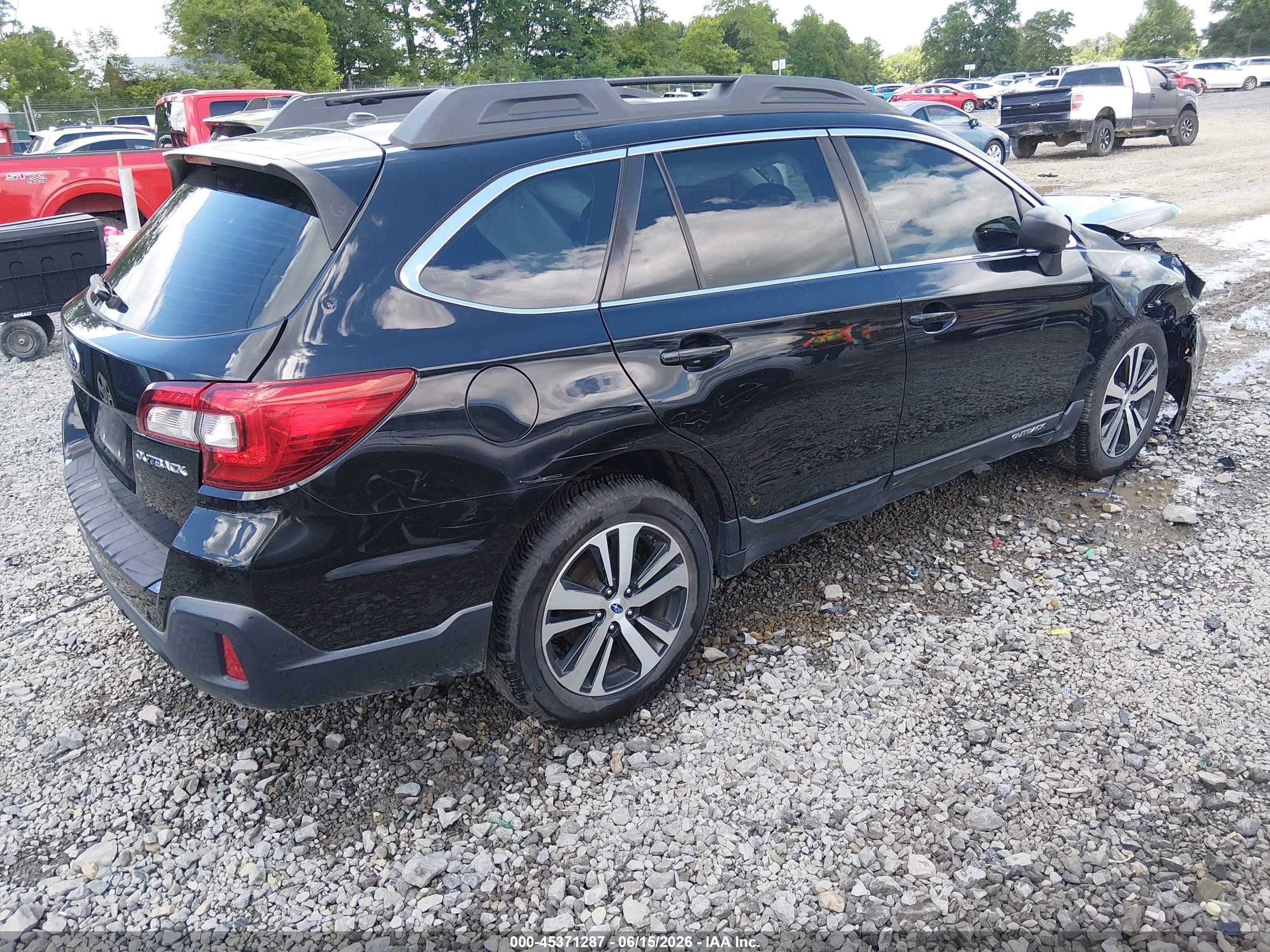 2019 Subaru Outback VIN 4S4BSABC4K3355153 IAAI salvage auction — Unknown, Salvage (West Virginia), sold $425 on 2026-09-09 (photo 4)