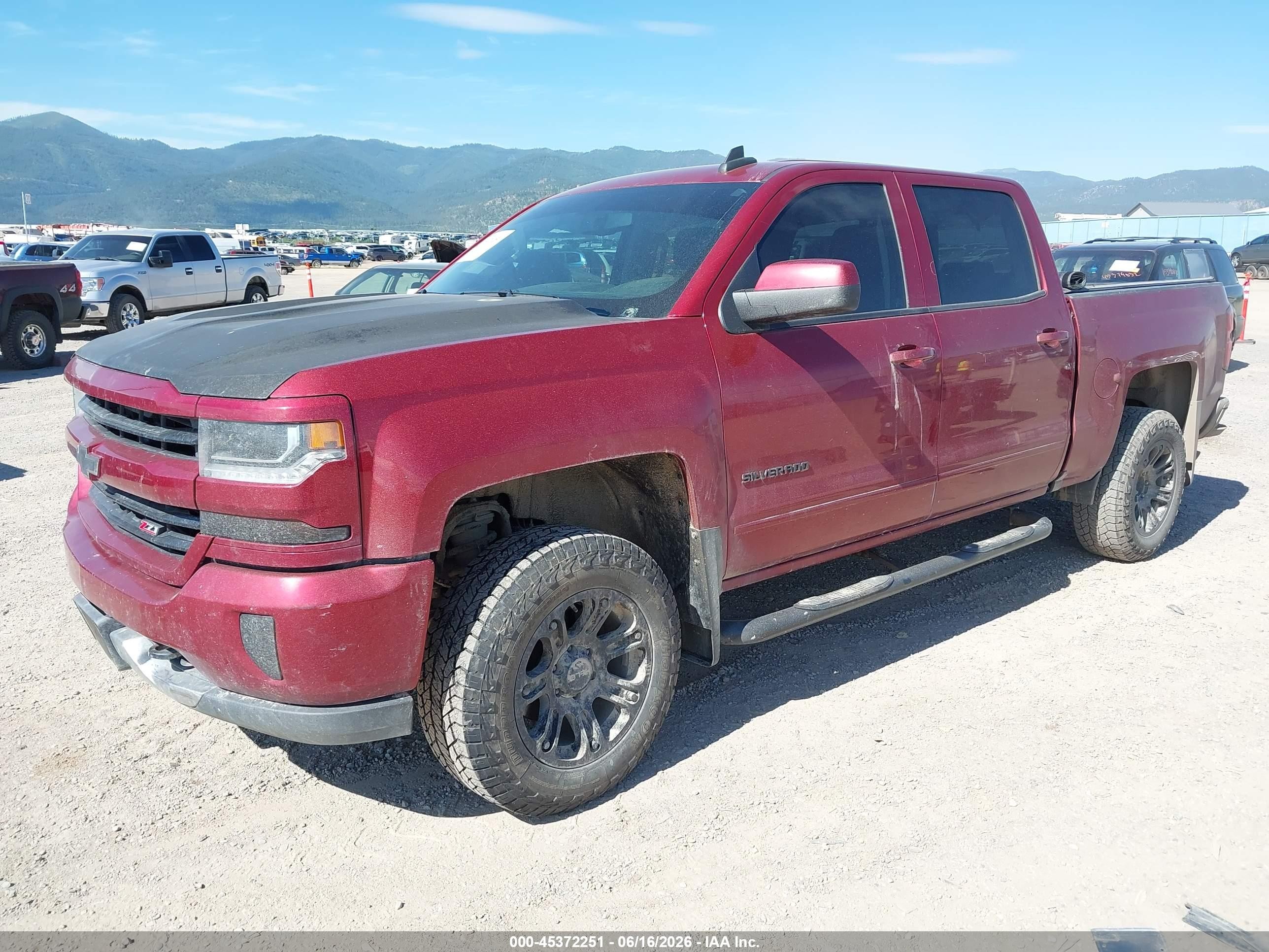 2018 Chevrolet Silverado VIN 3GCUKREC5JG187655 IAAI salvage auction — Unknown, Salvage (Montana), sold $6,600 on 2026-09-16 (photo 2)