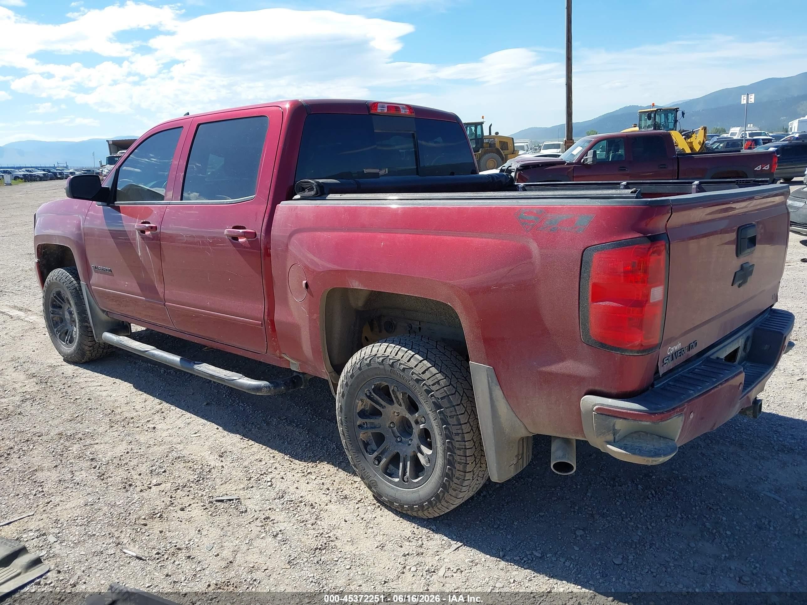 2018 Chevrolet Silverado VIN 3GCUKREC5JG187655 IAAI salvage auction — Unknown, Salvage (Montana), sold $6,600 on 2026-09-16 (photo 3)
