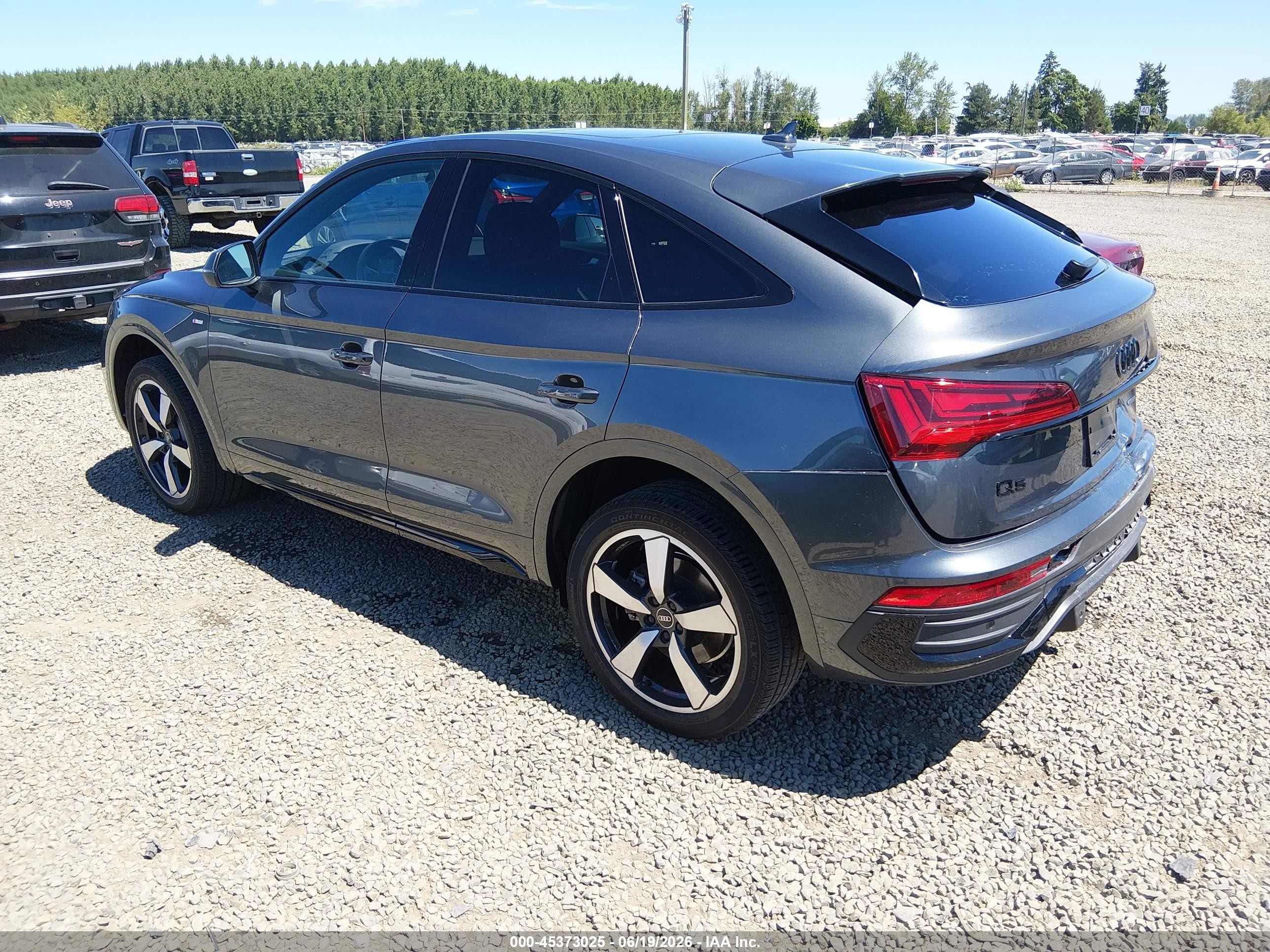 2022 Audi Q5 sportback VIN WA15AAFY9N2138941 IAAI salvage auction — Rear End, Salvage (Oregon), sold $20,400 on 2026-09-03 (photo 3)