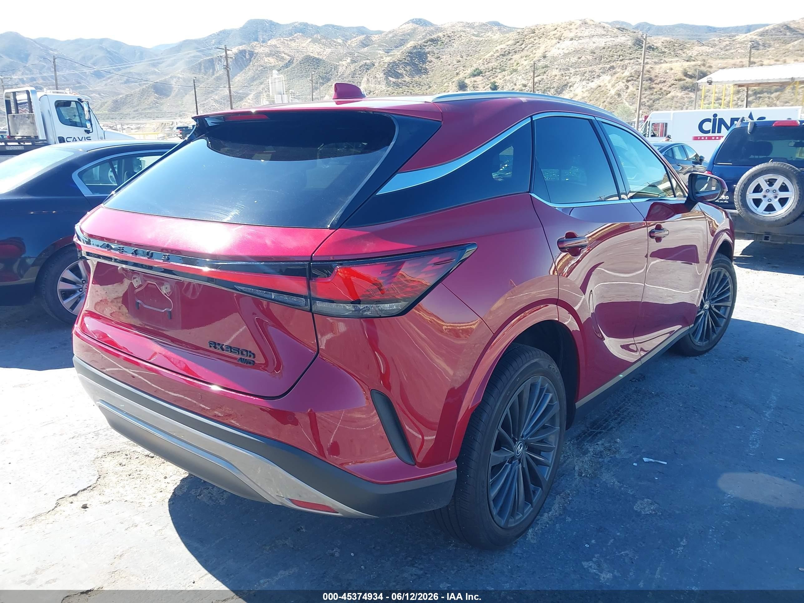 2025 Lexus Rx VIN 2T2BBMCA2SC102807 IAAI salvage auction — Side, Salvage (California), sold $13,200 on 2026-08-17 (photo 4)