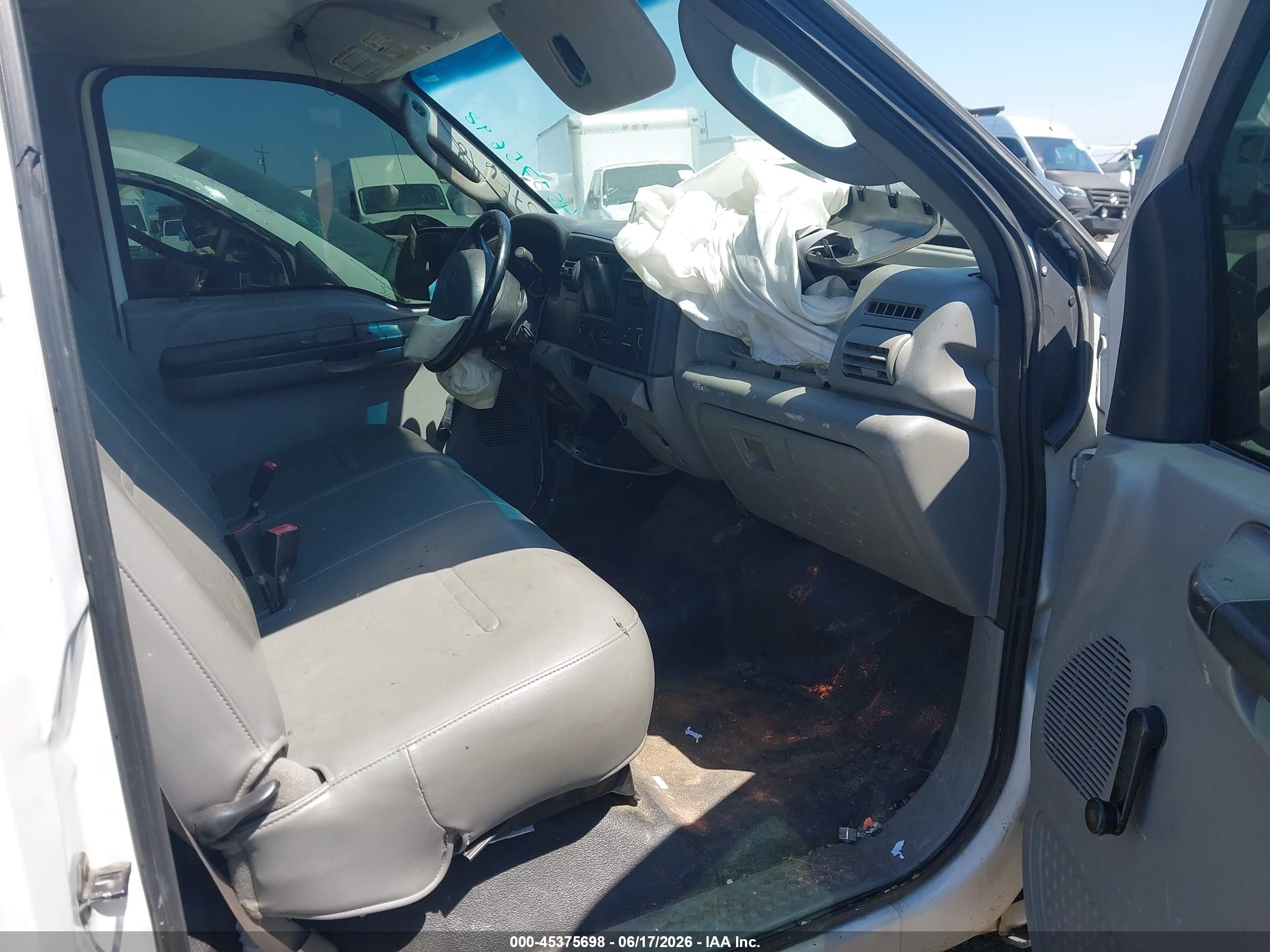 2006 Ford F-350 VIN 1FTWF30Y16EC19299 IAAI salvage auction — Front End, Salvage (California), sold $750 on 2026-07-09 (photo 5)