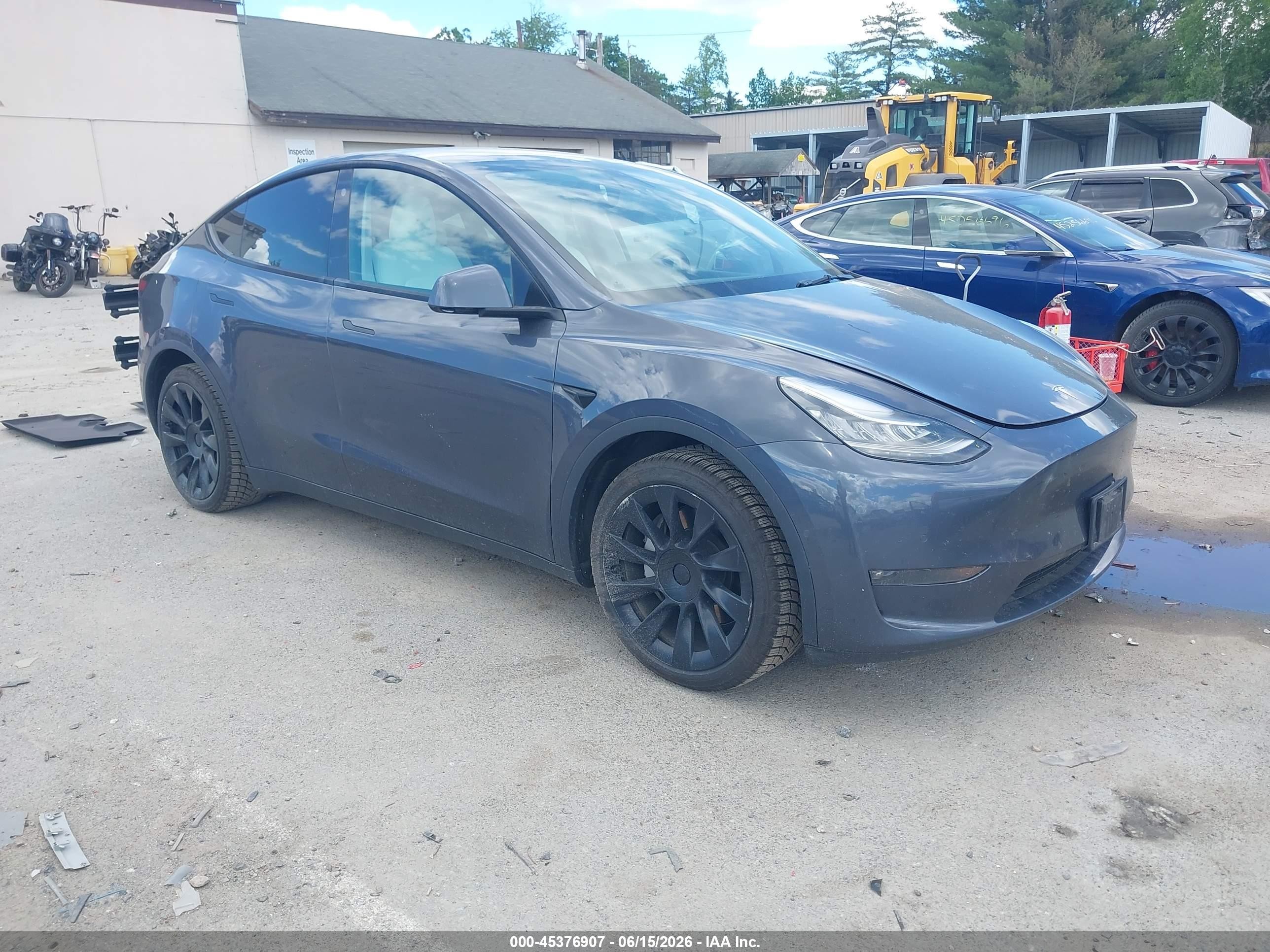 2021 Tesla Model Y VIN 5YJYGDEE0MF144486 — IAAI salvage auction photo