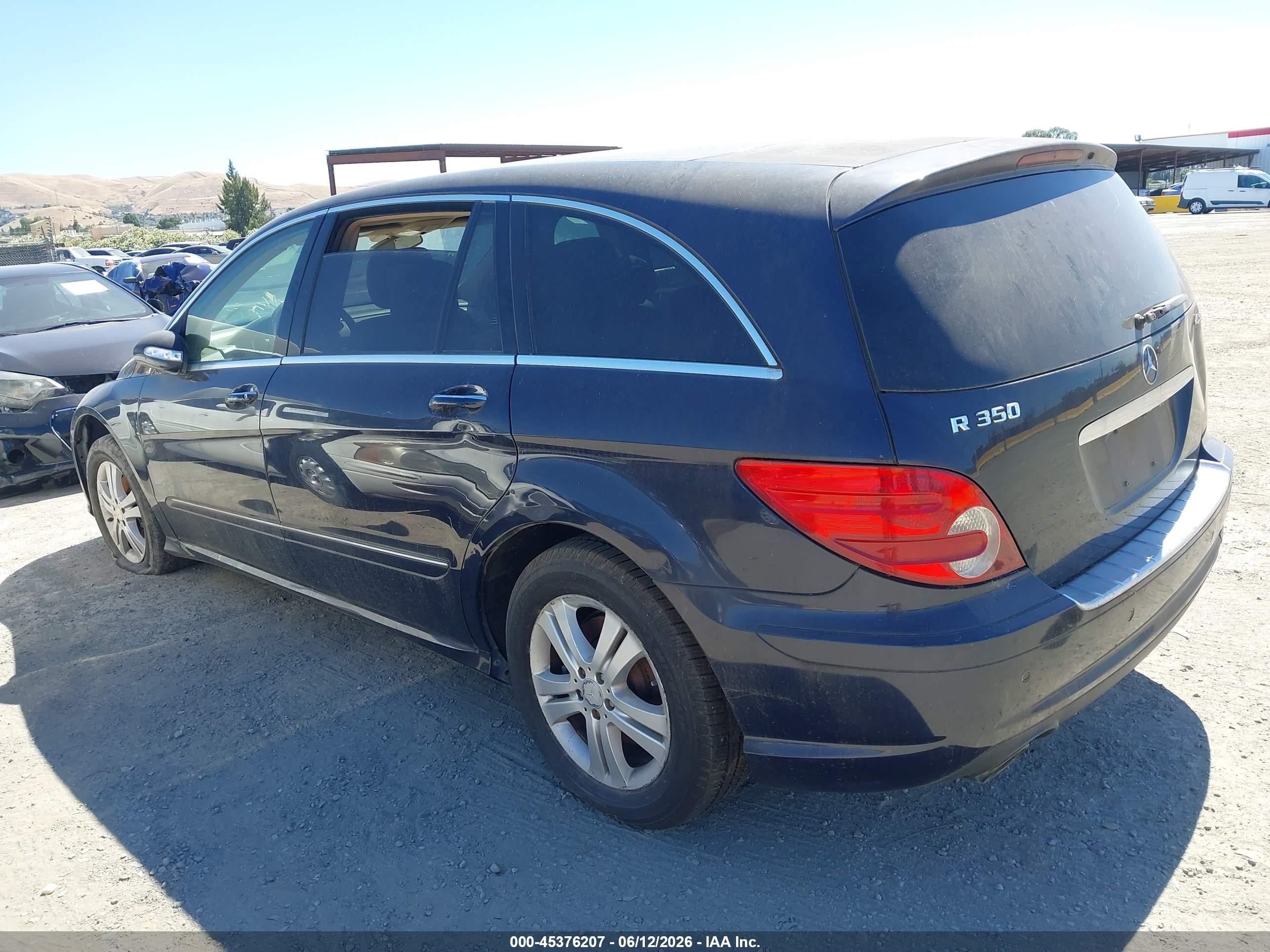 2008 Mercedes-Benz R-Class VIN 4JGCB65E88A069826 IAAI salvage auction — Normal Wear, Salvage Title - Dealer (California), sold $325 on 2026-07-02 (photo 3)