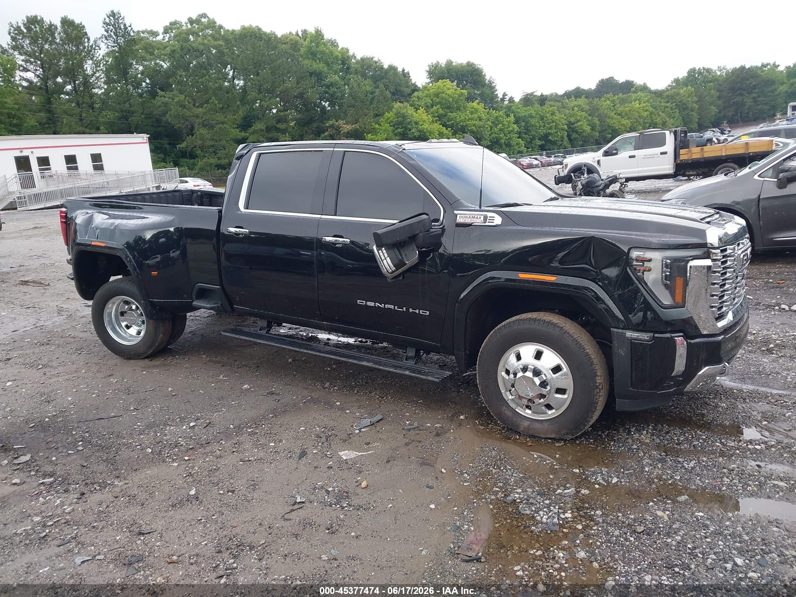 2024 GMC Sierra 3500 HD VIN 1GT49WEY0RF420733 — IAAI salvage auction photo