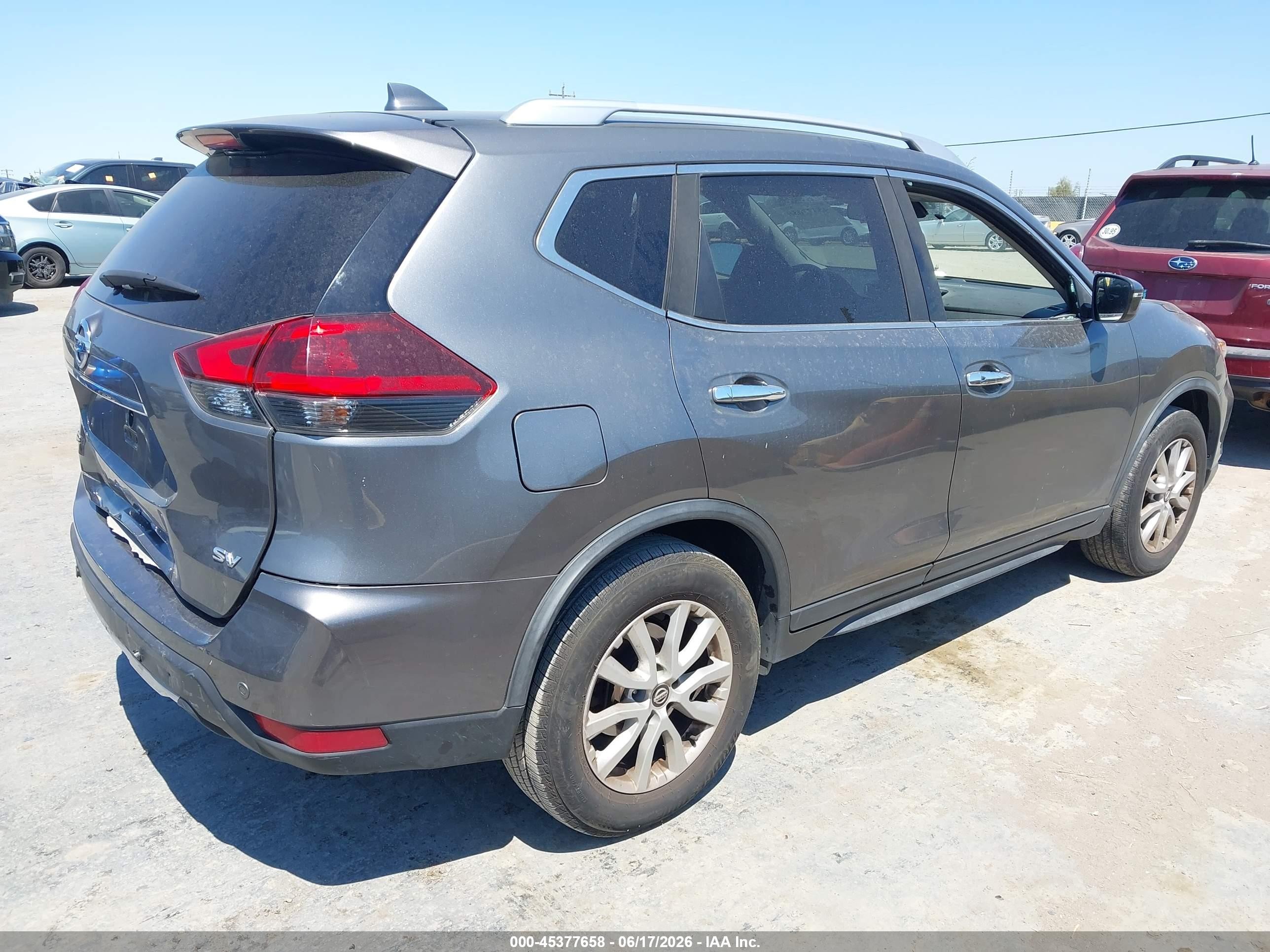 2019 Nissan Rogue VIN JN8AT2MTXKW254802 IAAI salvage auction — Rear End, Salvage (California), sold $2,050 on 2026-07-09 (photo 4)