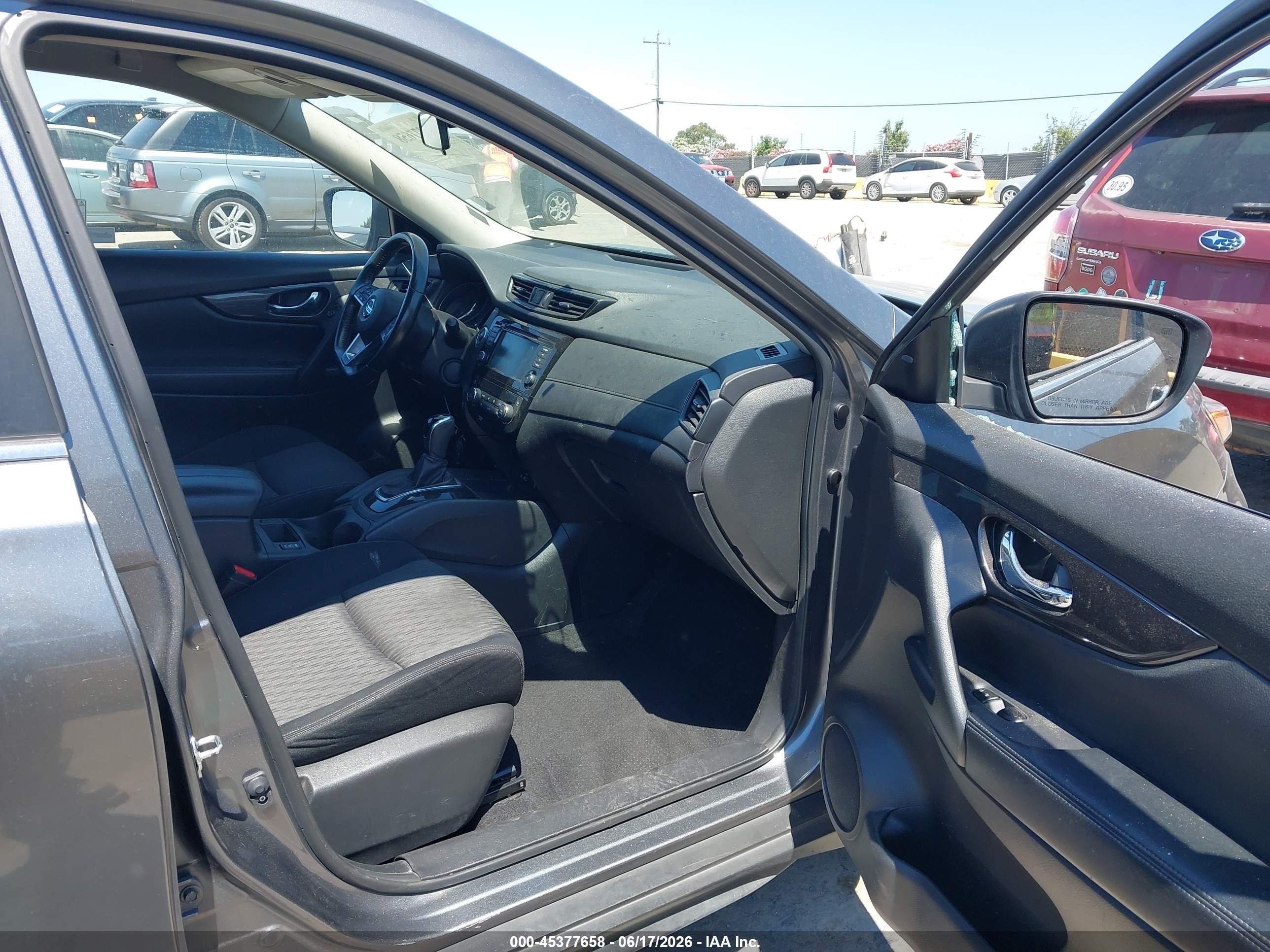 2019 Nissan Rogue VIN JN8AT2MTXKW254802 IAAI salvage auction — Rear End, Salvage (California), sold $2,050 on 2026-07-09 (photo 5)