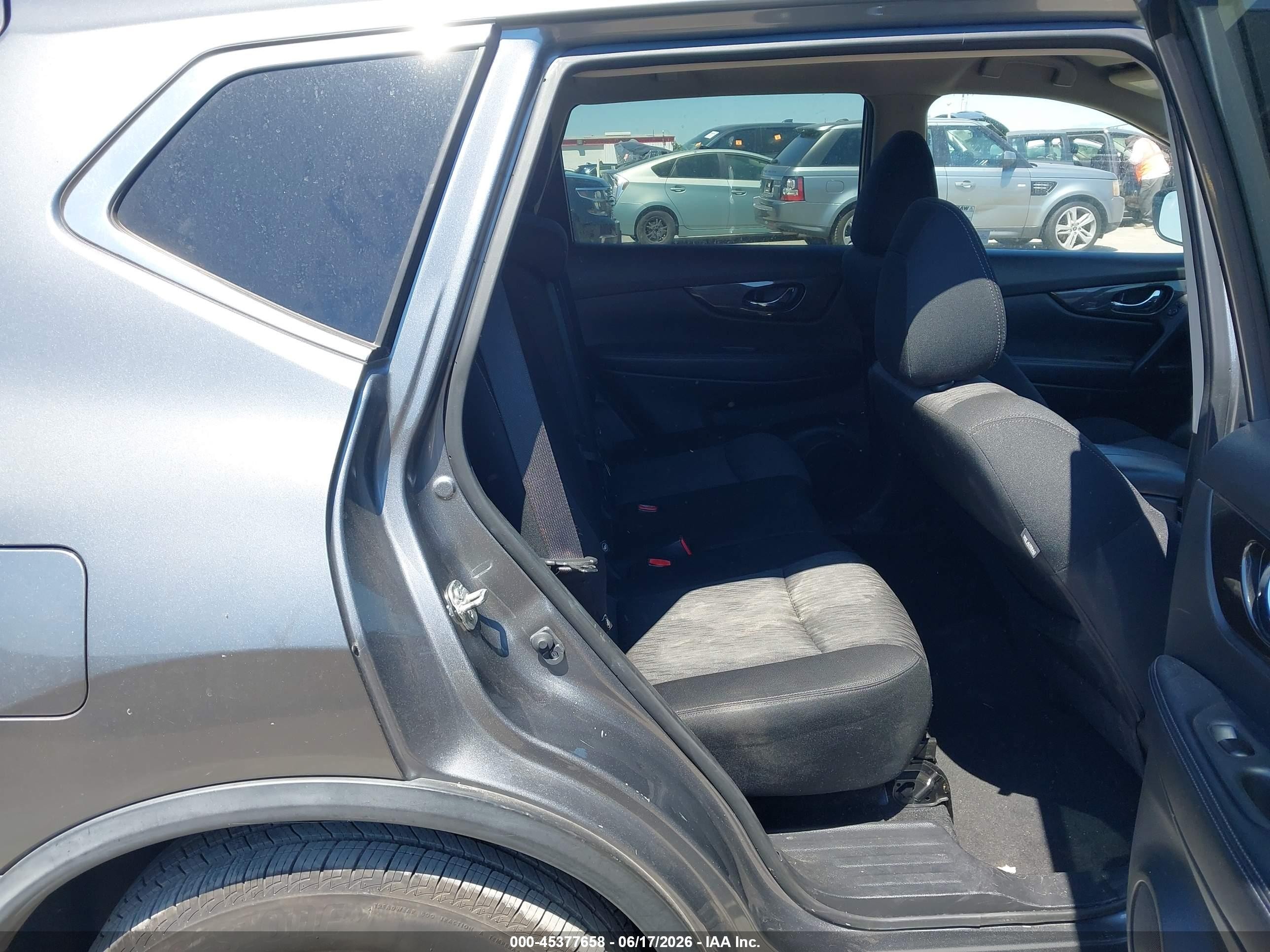 2019 Nissan Rogue VIN JN8AT2MTXKW254802 IAAI salvage auction — Rear End, Salvage (California), sold $2,050 on 2026-07-09 (photo 8)
