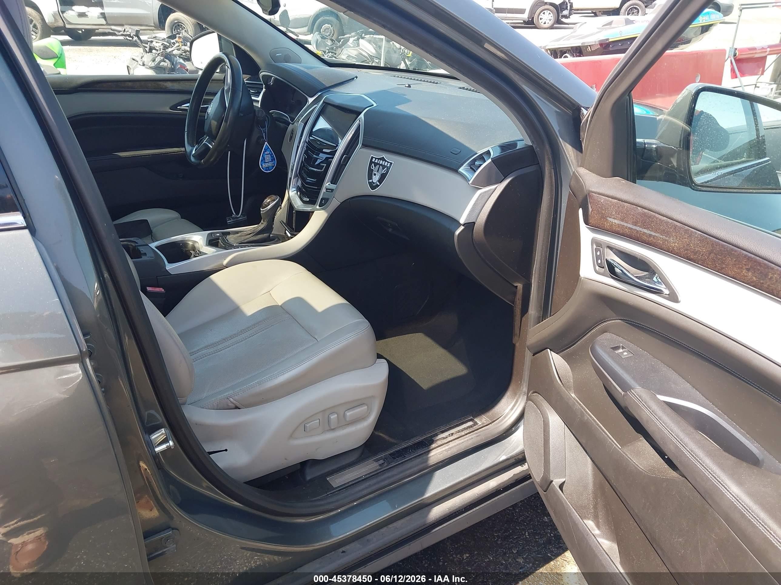 2013 Cadillac SRX VIN 3GYFNCE36DS621963 IAAI salvage auction — Normal Wear, Duplicate Paperwork (California), sold $300 on 2026-07-02 (photo 5)