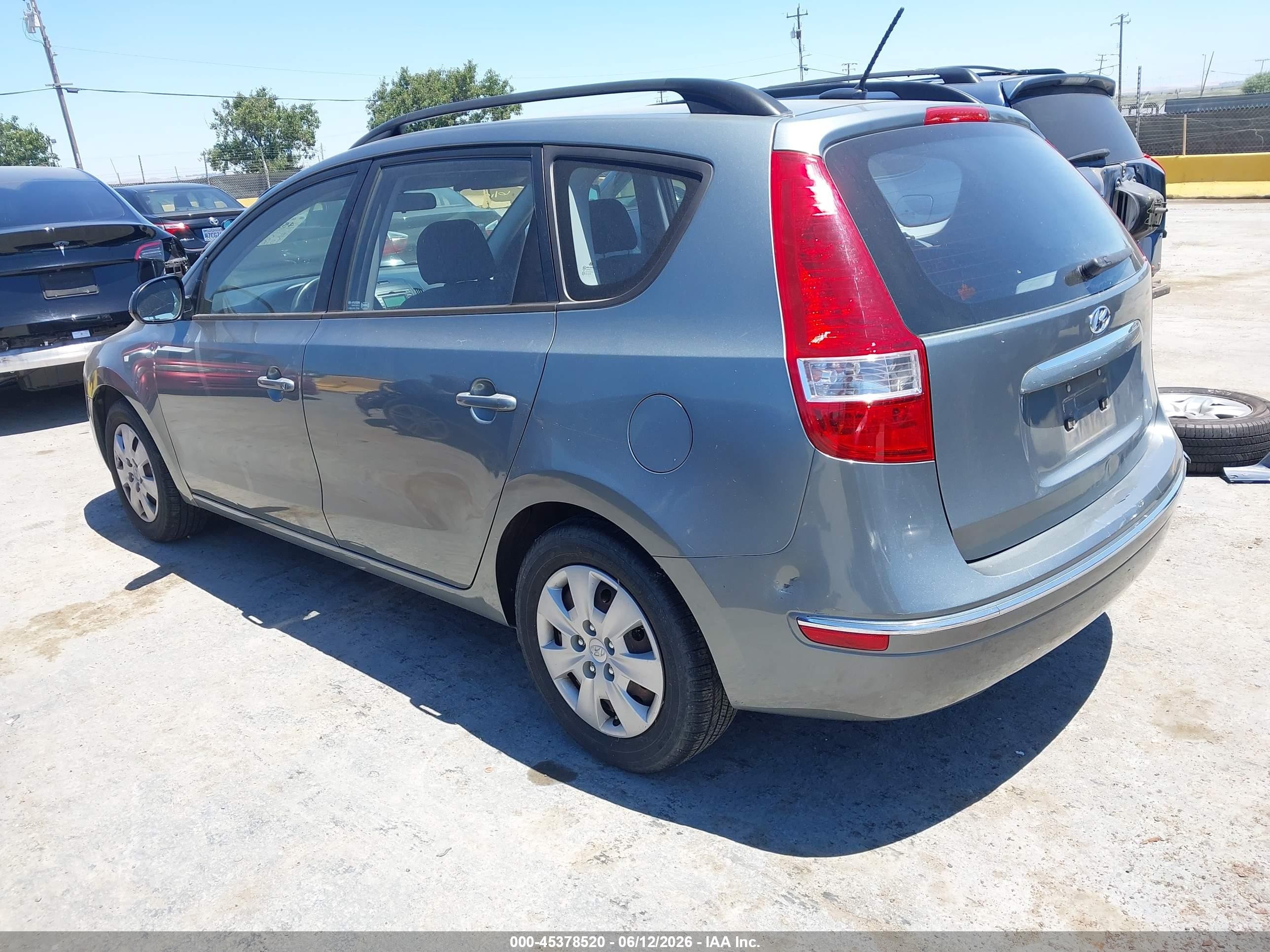 2010 Hyundai Elantra VIN KMHDC8AE9AU083340 IAAI salvage auction — Normal Wear, Clear - Dealer Only (California), sold $925 on 2026-07-09 (photo 3)