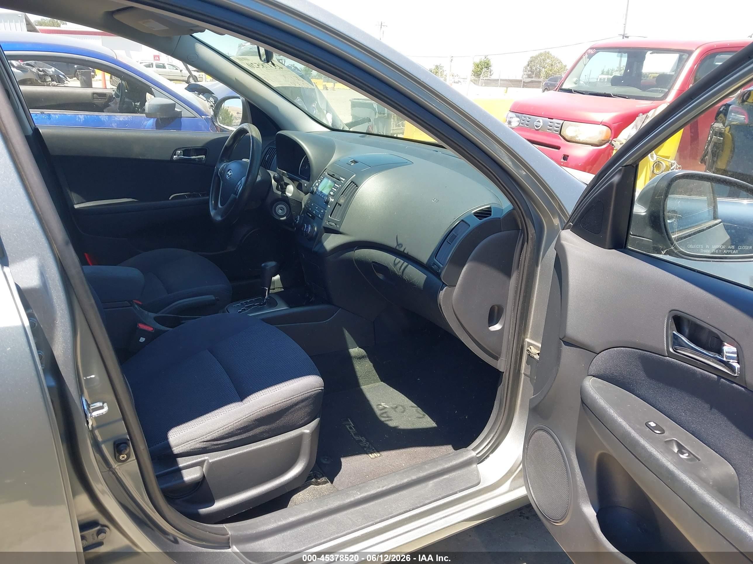 2010 Hyundai Elantra VIN KMHDC8AE9AU083340 IAAI salvage auction — Normal Wear, Clear - Dealer Only (California), sold $925 on 2026-07-09 (photo 5)