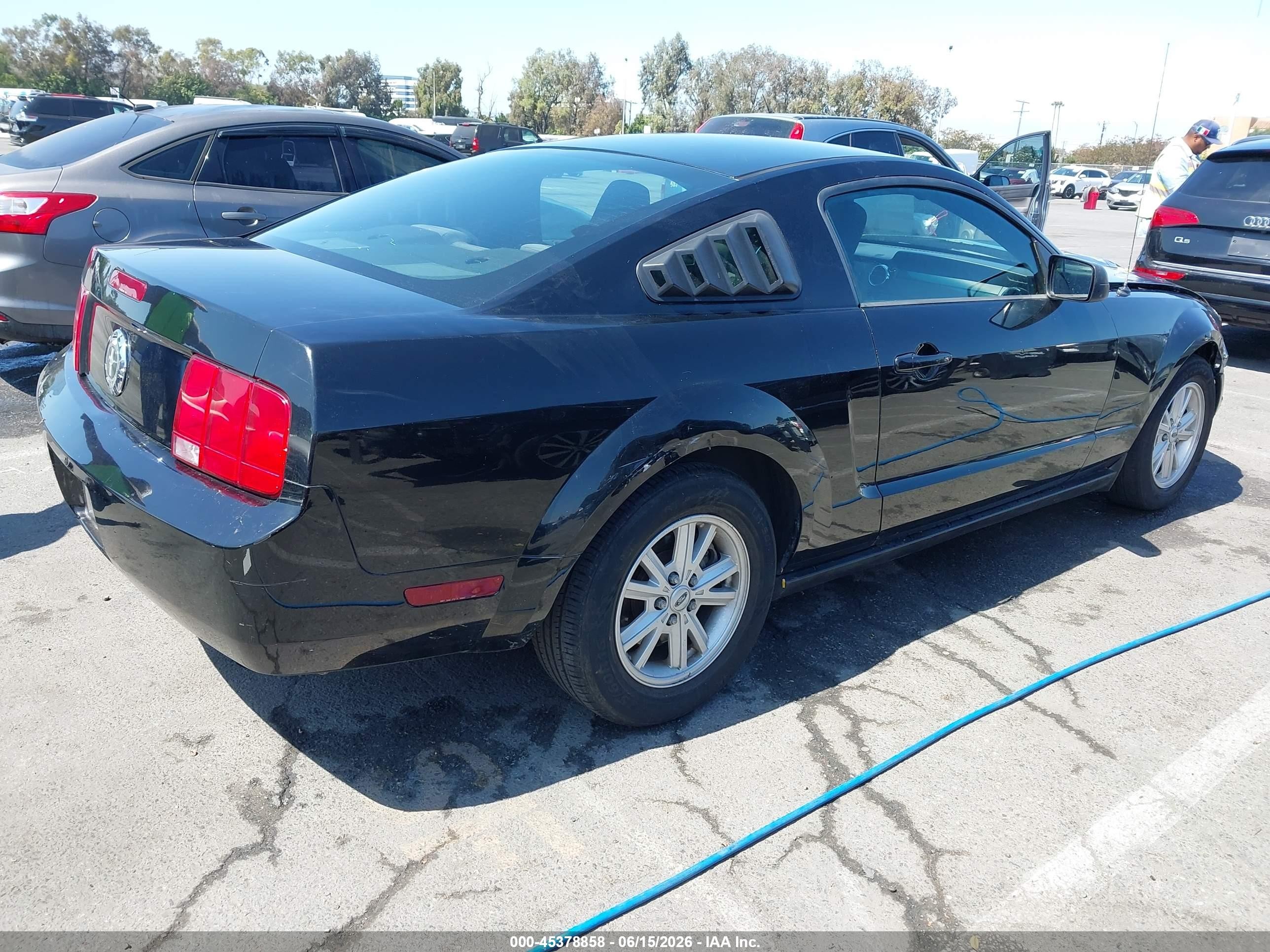 2005 Ford Mustang VIN 1ZVFT80N955110399 IAAI salvage auction — Normal Wear, Clear - Dealer Only (California), sold $375 on 2026-07-09 (photo 4)