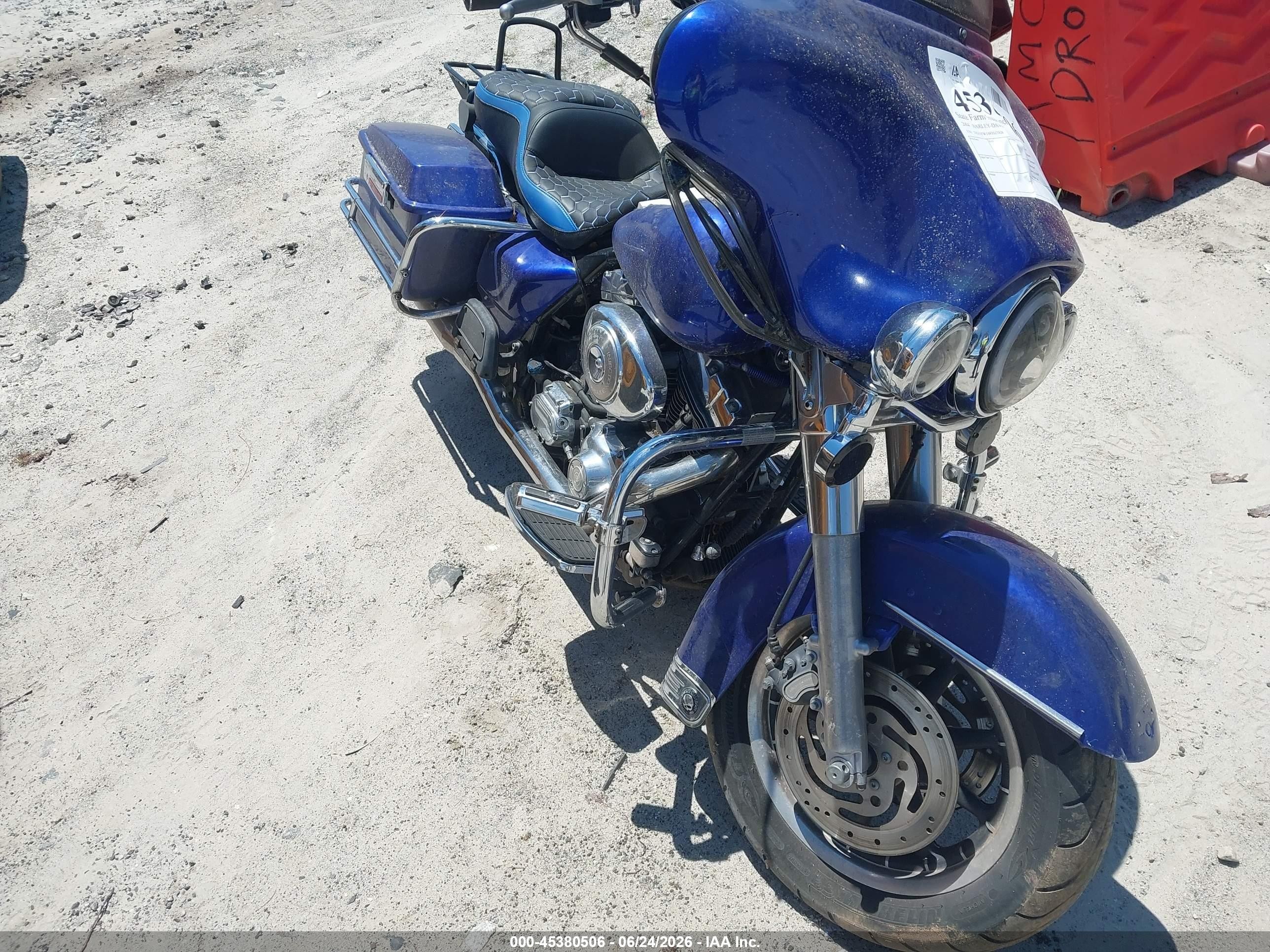 2004 Harley-davidson Electra glide VIN 1HD1FFW144Y617428 IAAI salvage auction — Side, Clear (Georgia), sold $825 on 2026-09-09 (photo 1)