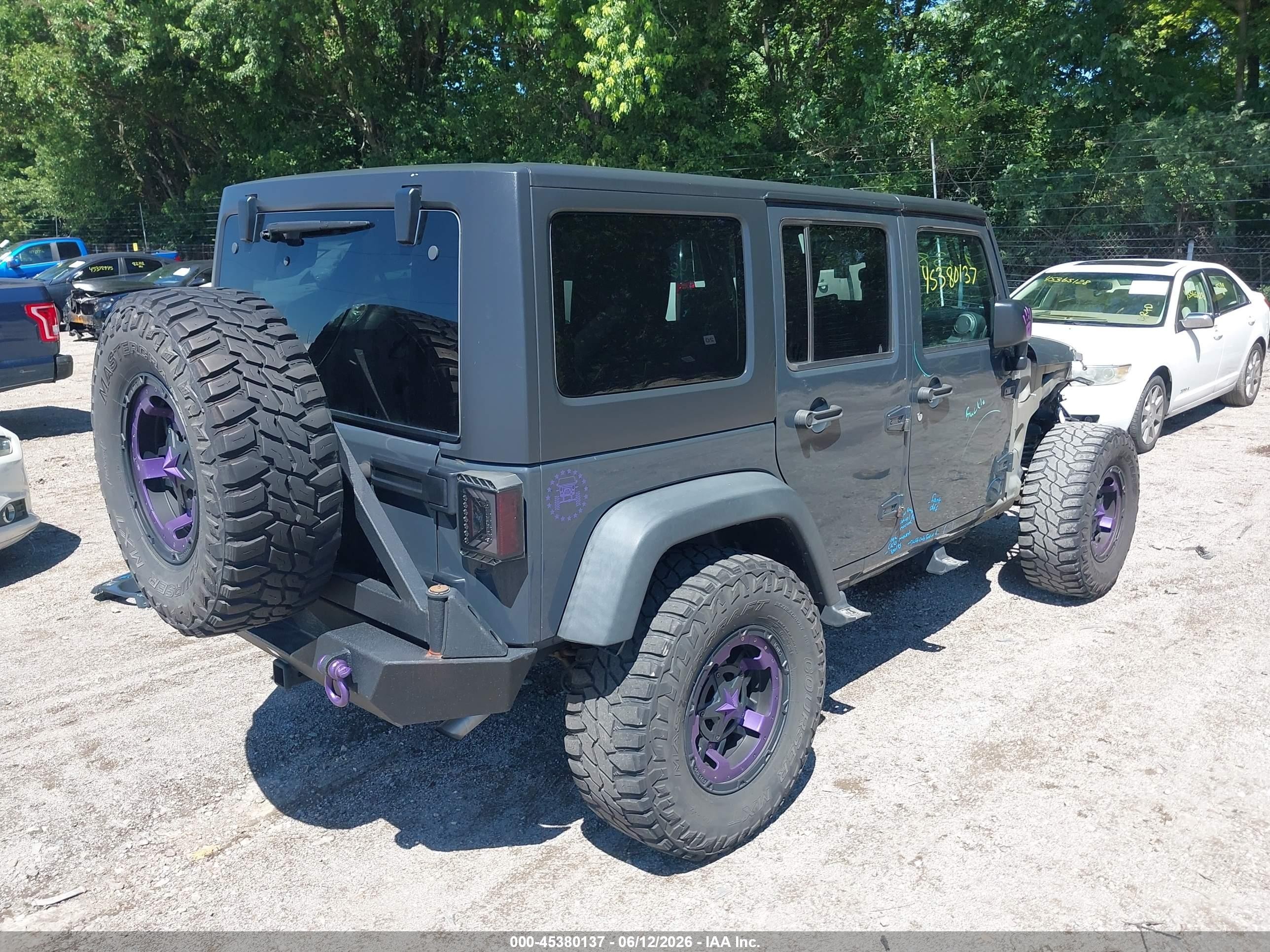 2016 Jeep Wrangler Unlimited VIN 1C4BJWDG9GL314724 IAAI salvage auction — Unknown, Clear (Indiana), sold $3,500 on 2026-07-04 (photo 4)