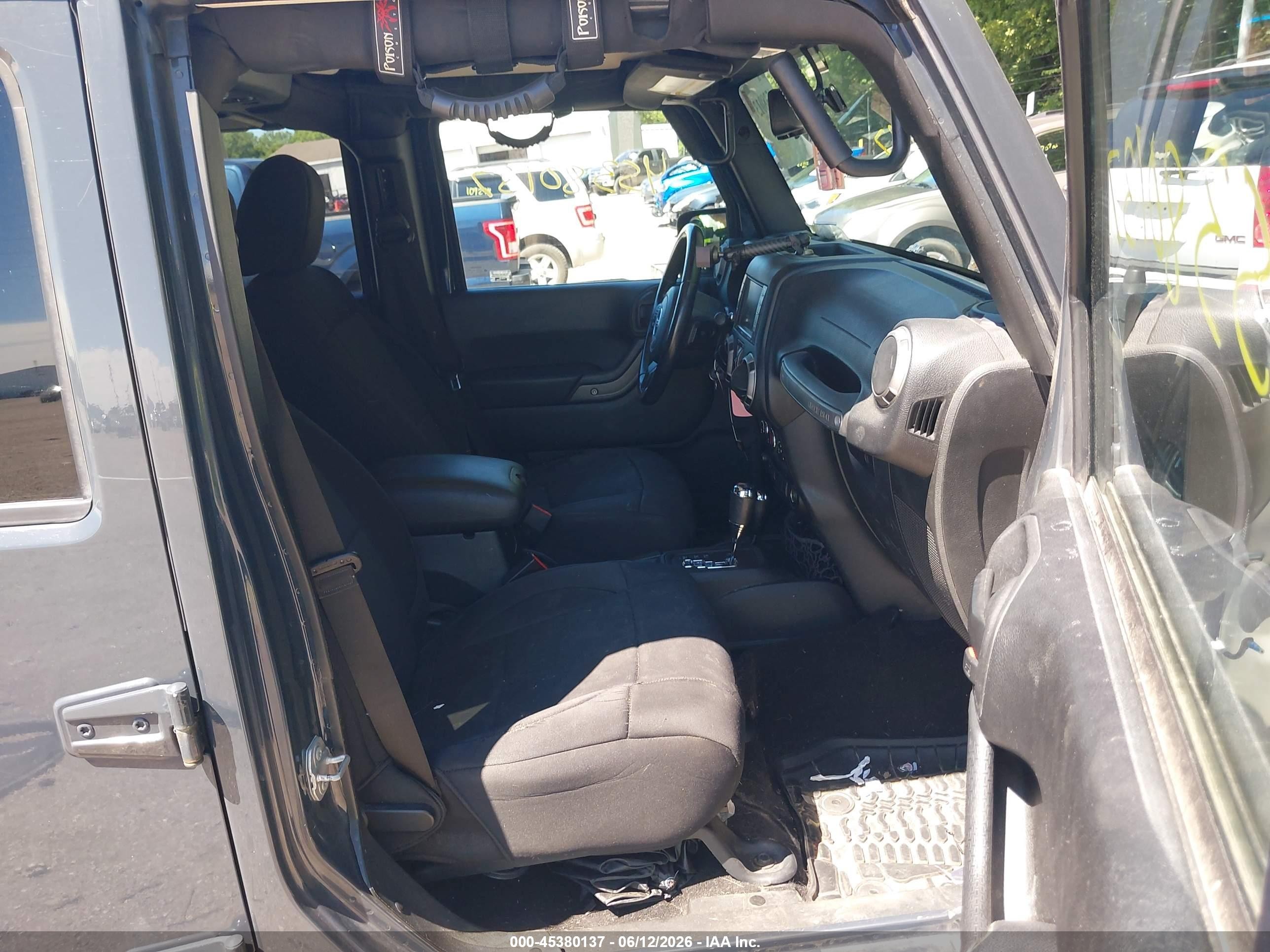 2016 Jeep Wrangler Unlimited VIN 1C4BJWDG9GL314724 IAAI salvage auction — Unknown, Clear (Indiana), sold $3,500 on 2026-07-04 (photo 5)