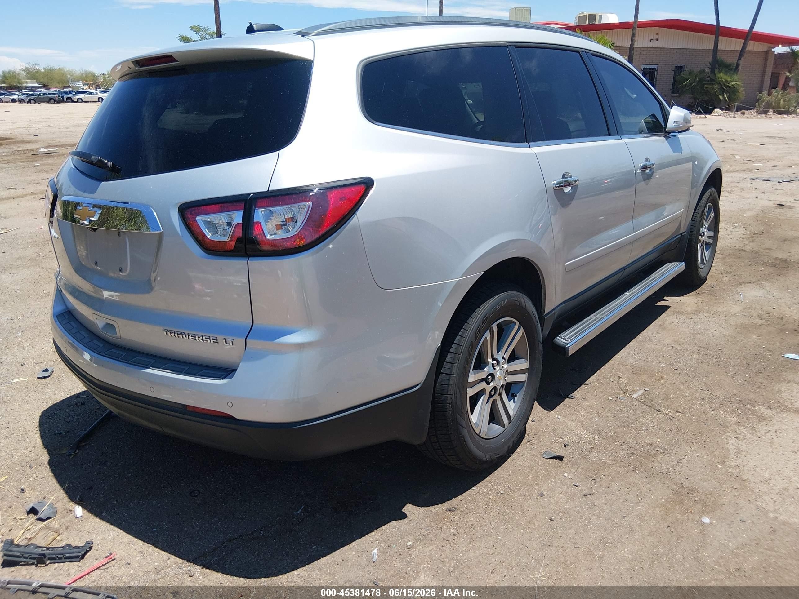 2016 Chevrolet Traverse VIN 1GNKVHKD5GJ271527 IAAI salvage auction — Side, Salvage (Arizona), sold $850 on 2026-07-09 (photo 4)