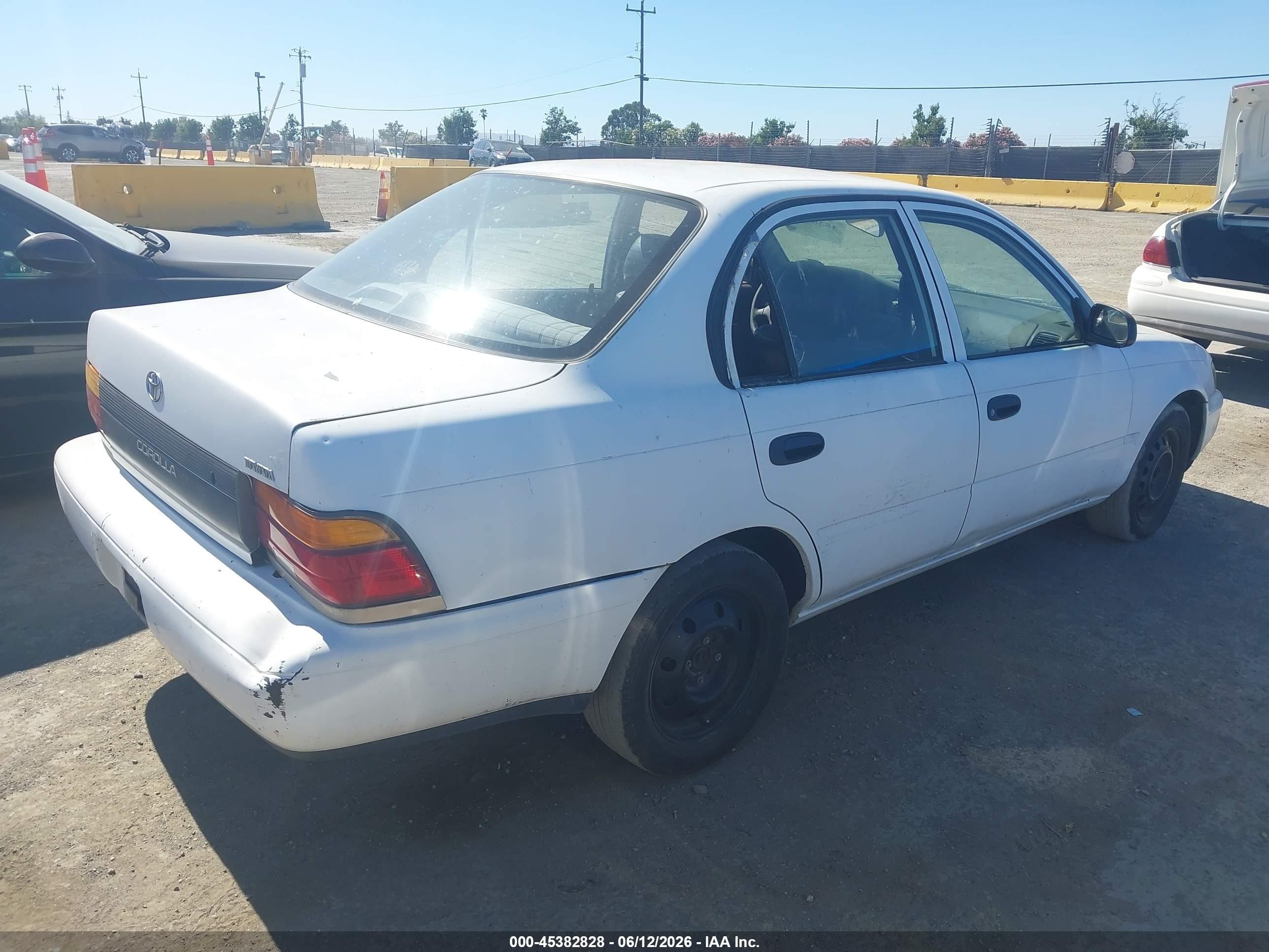 1995 Toyota Corolla VIN 1NXAE04B1SZ337558 IAAI salvage auction — Normal Wear, Clear - Dealer Only (California), sold $300 on 2026-07-09 (photo 4)