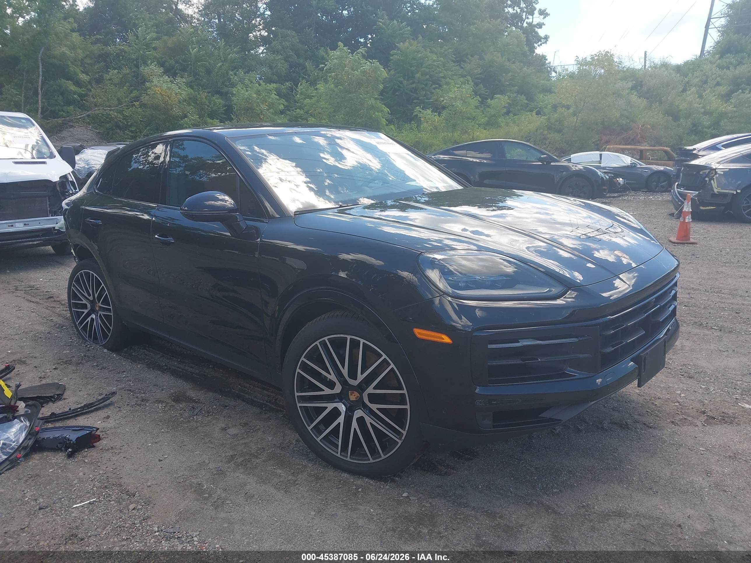 2025 Porsche Cayenne coupe VIN WP1BA2AY1SDA29328 IAAI salvage auction — Rear End, Salvage (Idaho), sold $38,000 on 2026-09-06 (photo 1)
