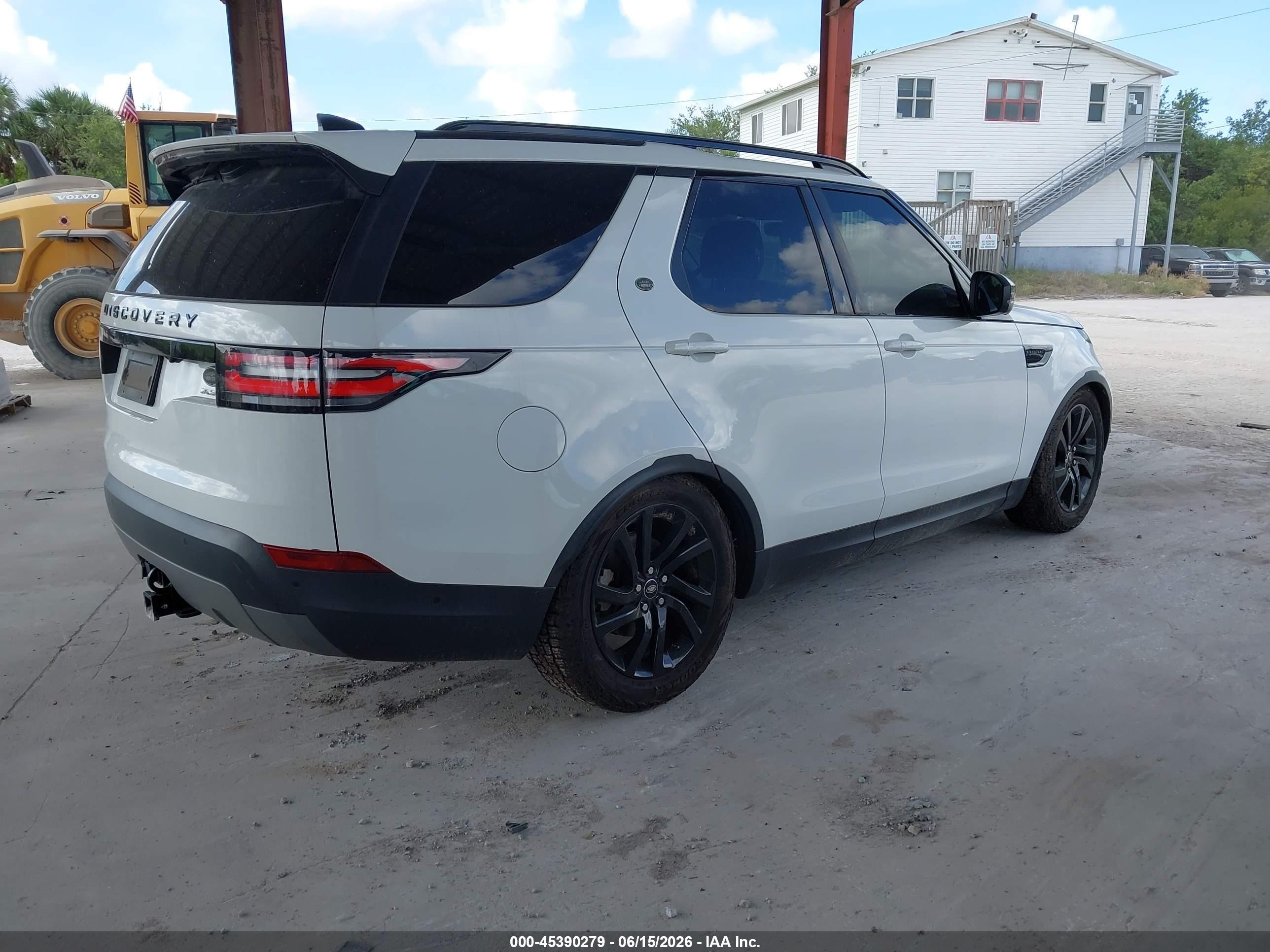 2018 Land Rover Discovery VIN SALRR2RK3JA078533 IAAI salvage auction — Normal Wear, Clear (Florida), sold $5,675 on 2026-06-30 (photo 4)