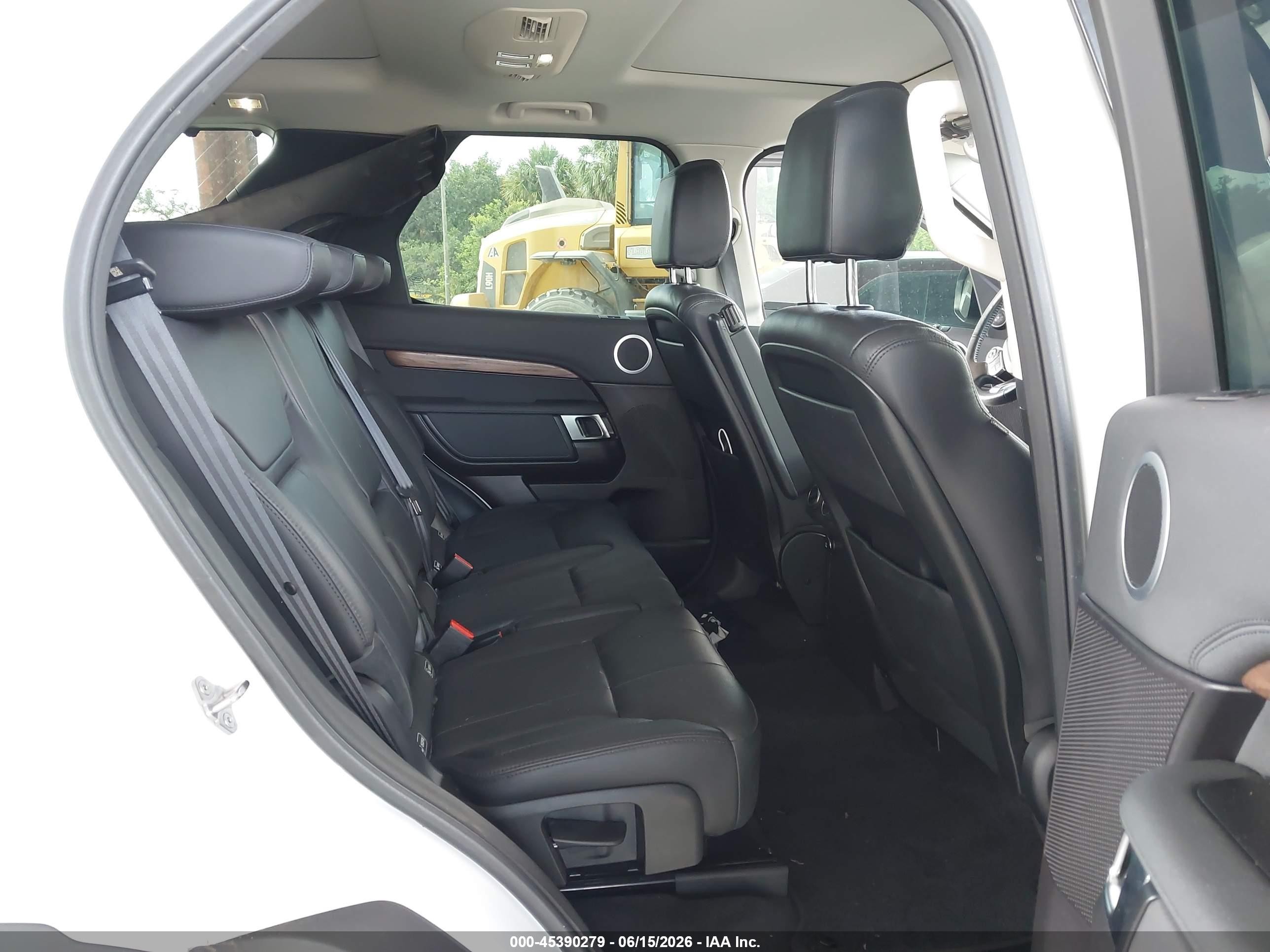 2018 Land Rover Discovery VIN SALRR2RK3JA078533 IAAI salvage auction — Normal Wear, Clear (Florida), sold $5,675 on 2026-06-30 (photo 8)