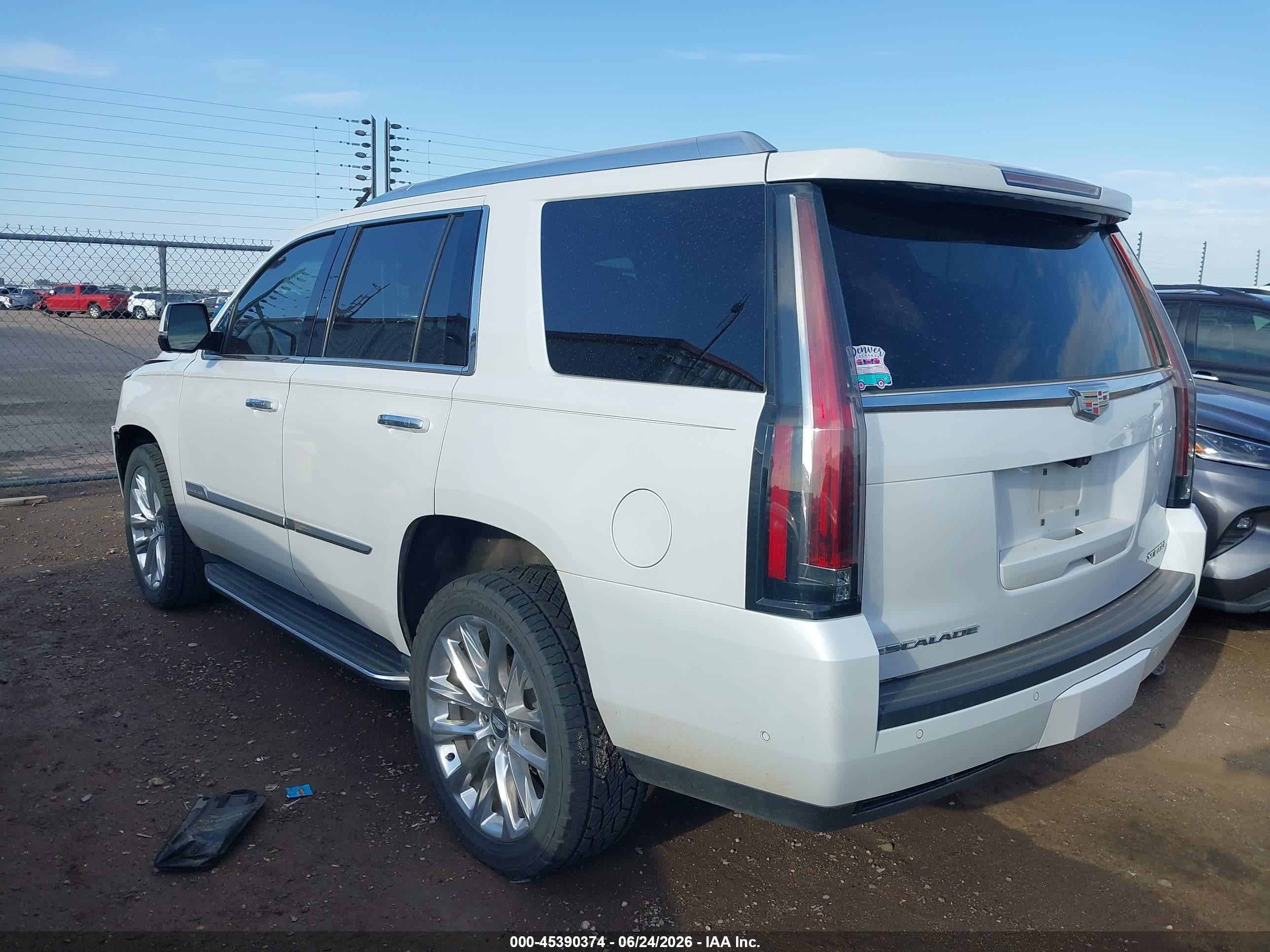 2019 Cadillac Escalade VIN 1GYS3BKJ4KR321159 IAAI salvage auction — Unknown, Original (Texas), sold $8,650 on 2026-09-22 (photo 3)