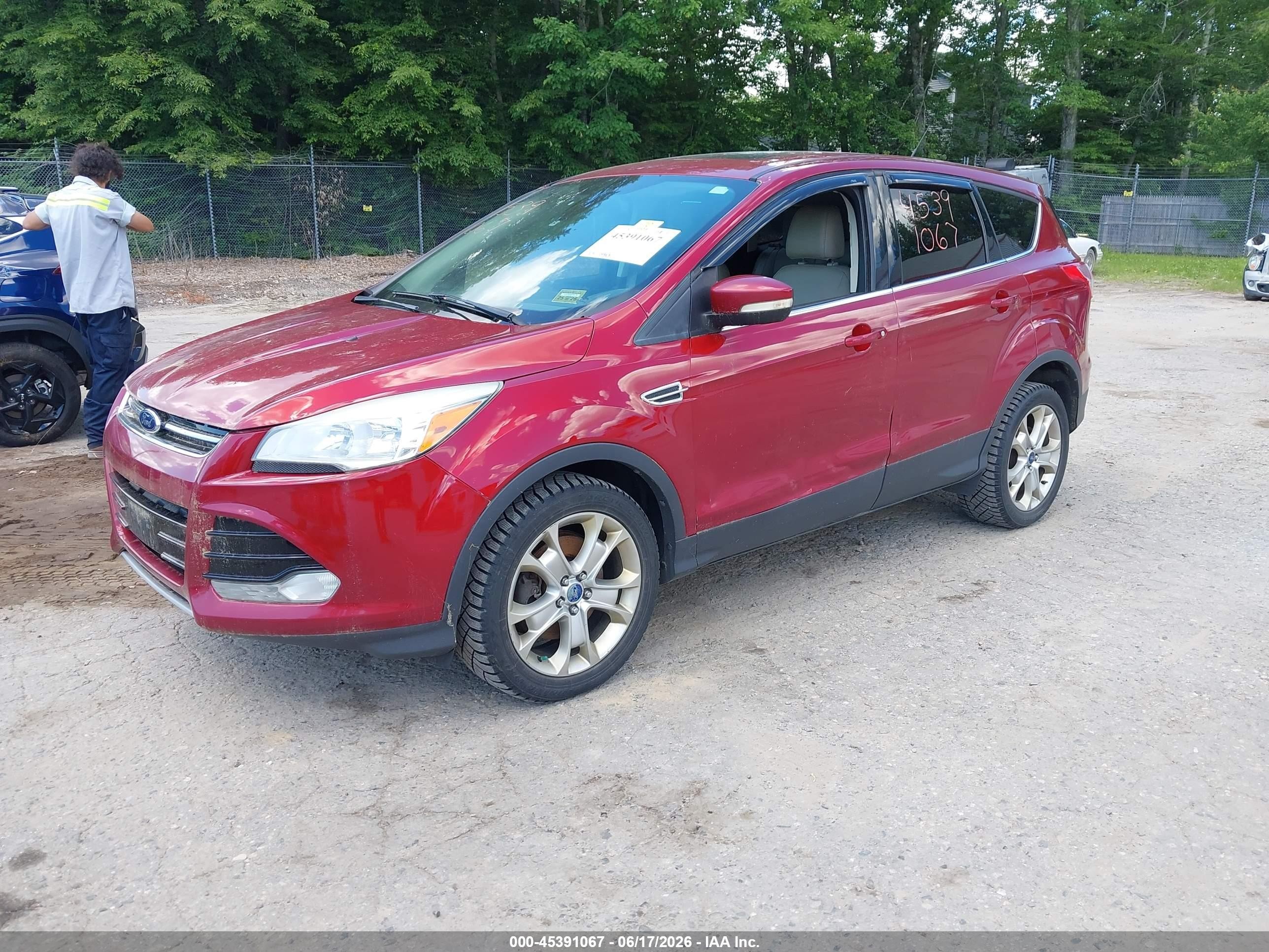 2013 Ford Escape VIN 1FMCU9HX9DUA45259 IAAI salvage auction — Normal Wear, Original (Maine), sold $700 on 2026-07-12 (photo 2)